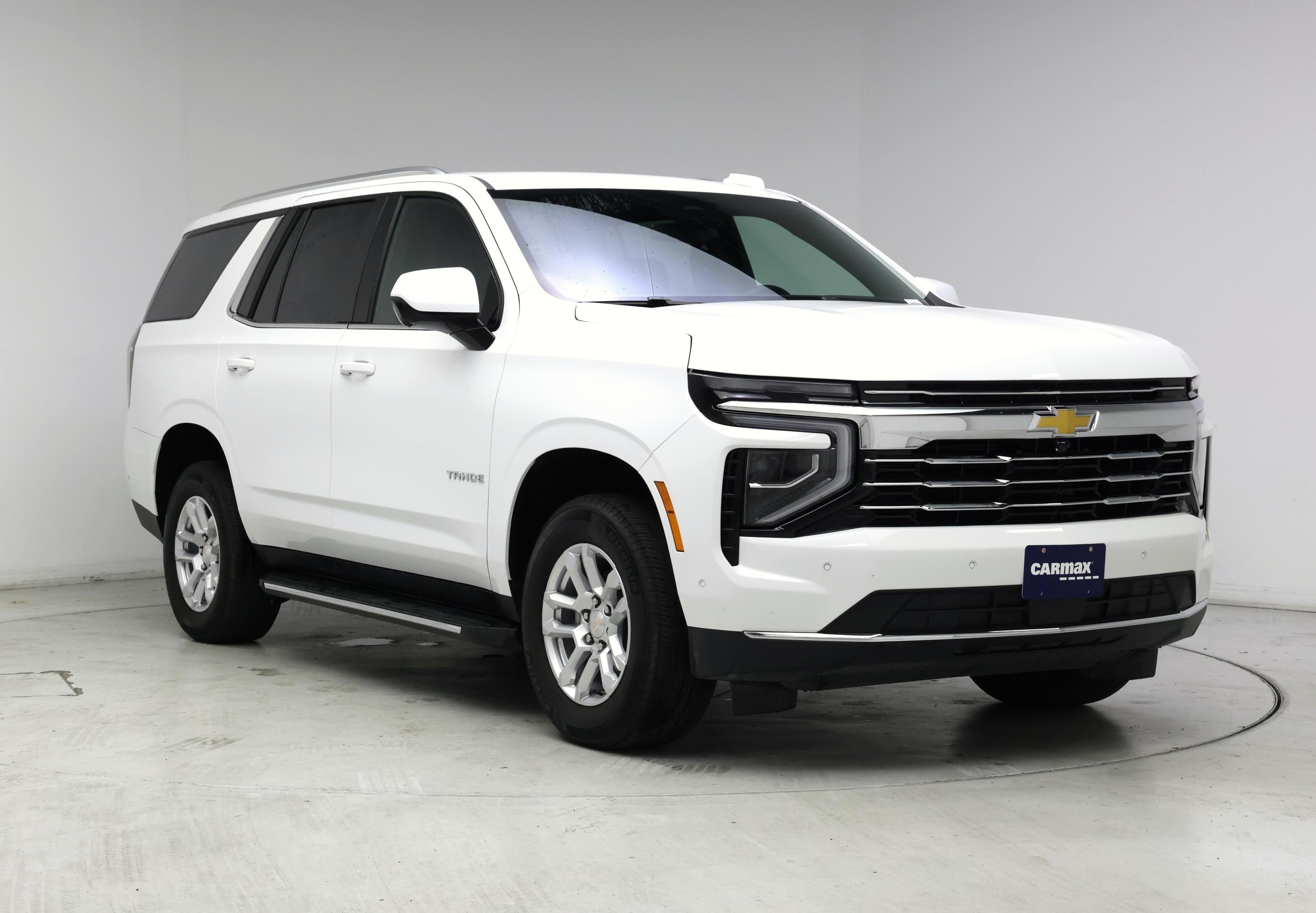 White 2025 Chevrolet Tahoe SUV / Crossover Four-Wheel Drive Automatic