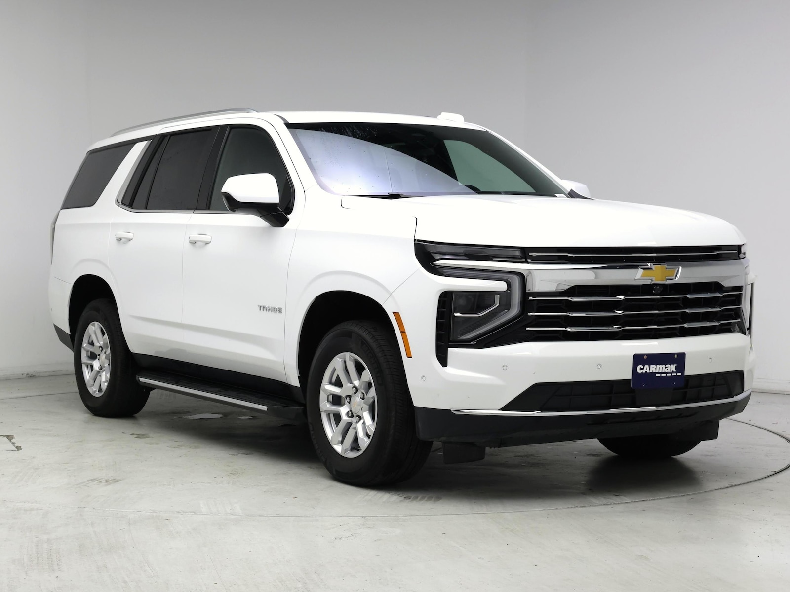 2025 Chevrolet Tahoe LT - Photo 2