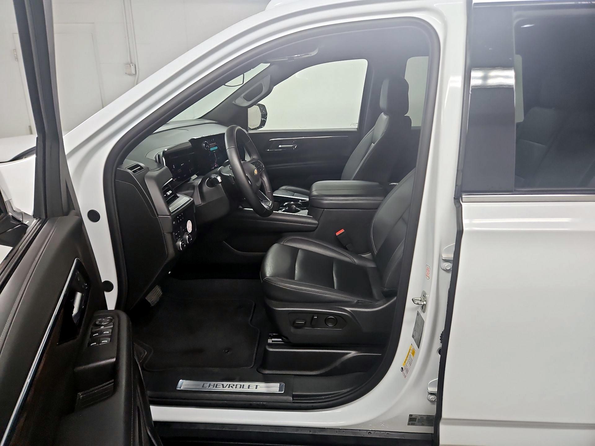 Thumbnail: 2025 Chevrolet Tahoe - 11