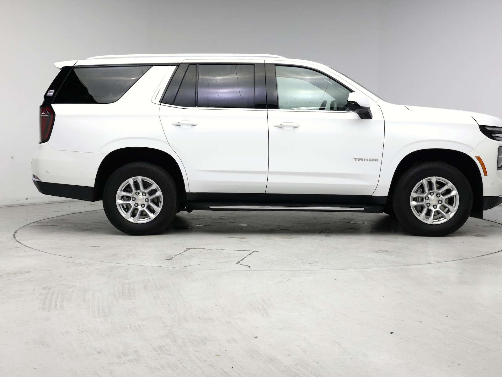 2025 Chevrolet Tahoe LT - Photo 8