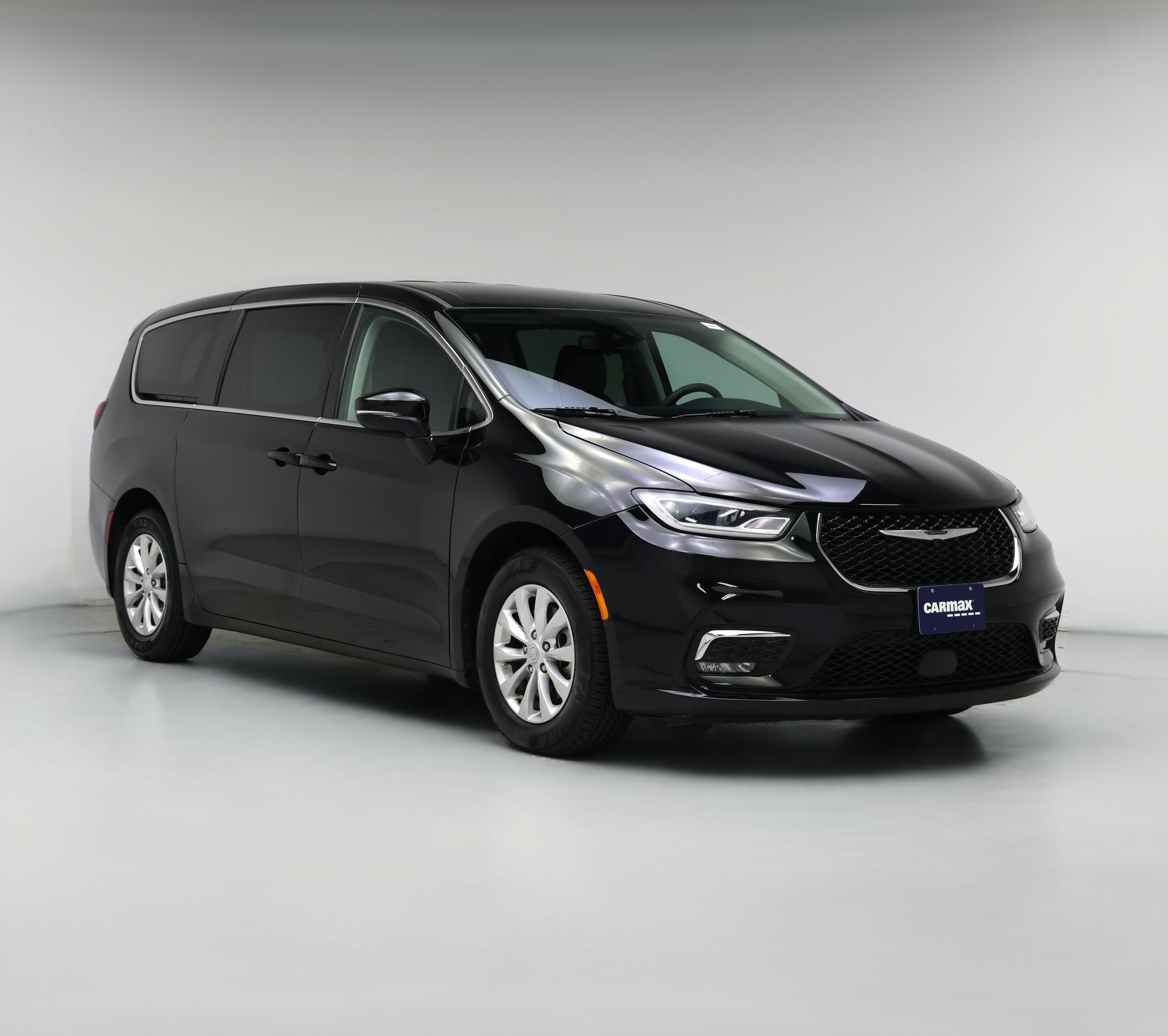 Thumbnail: 2024 Chrysler Pacifica - 1