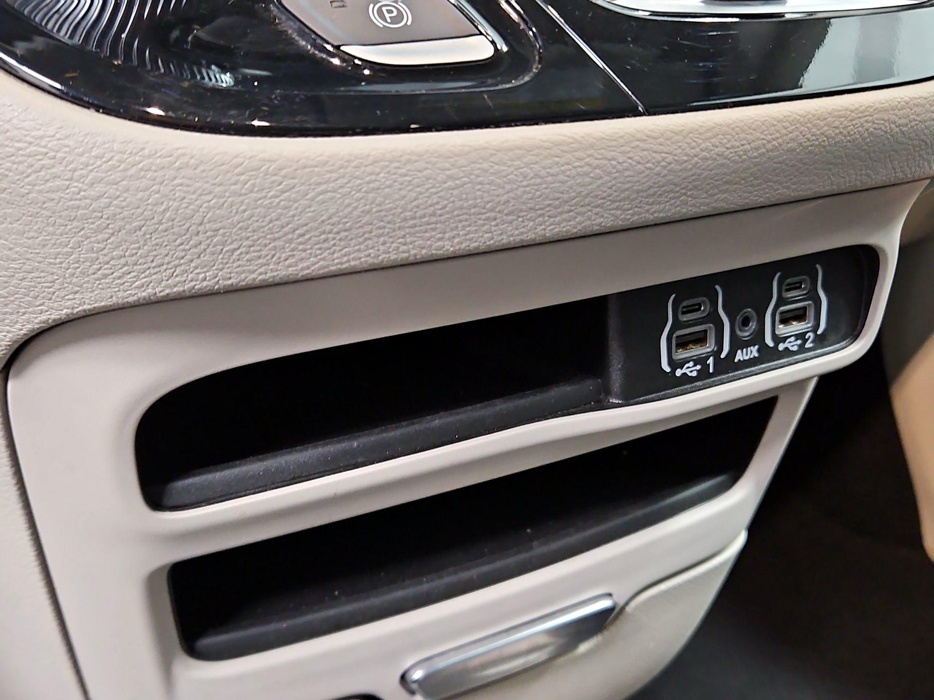 Thumbnail: 2024 Chrysler Pacifica - 18