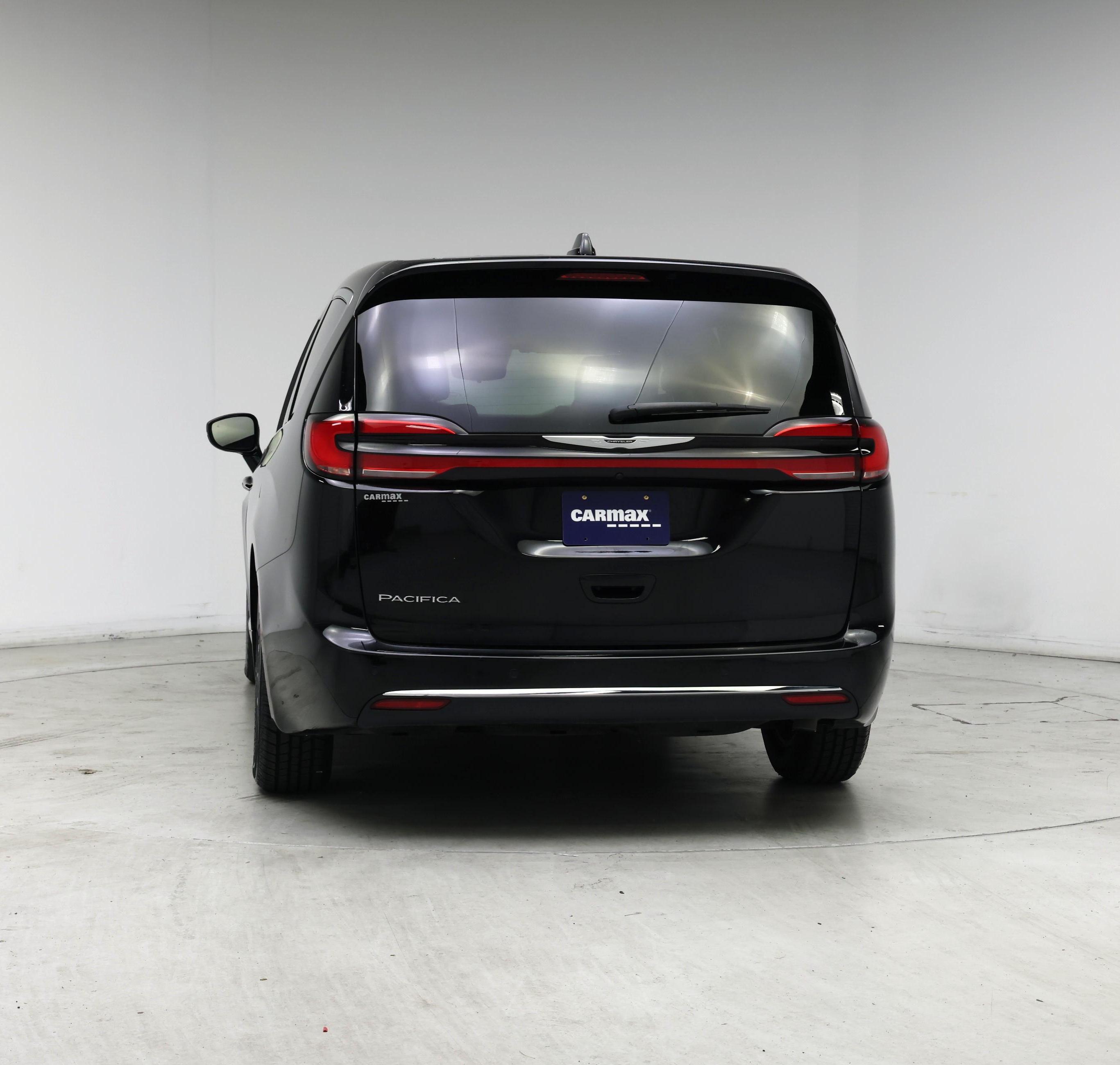 Thumbnail: 2024 Chrysler Pacifica - 6