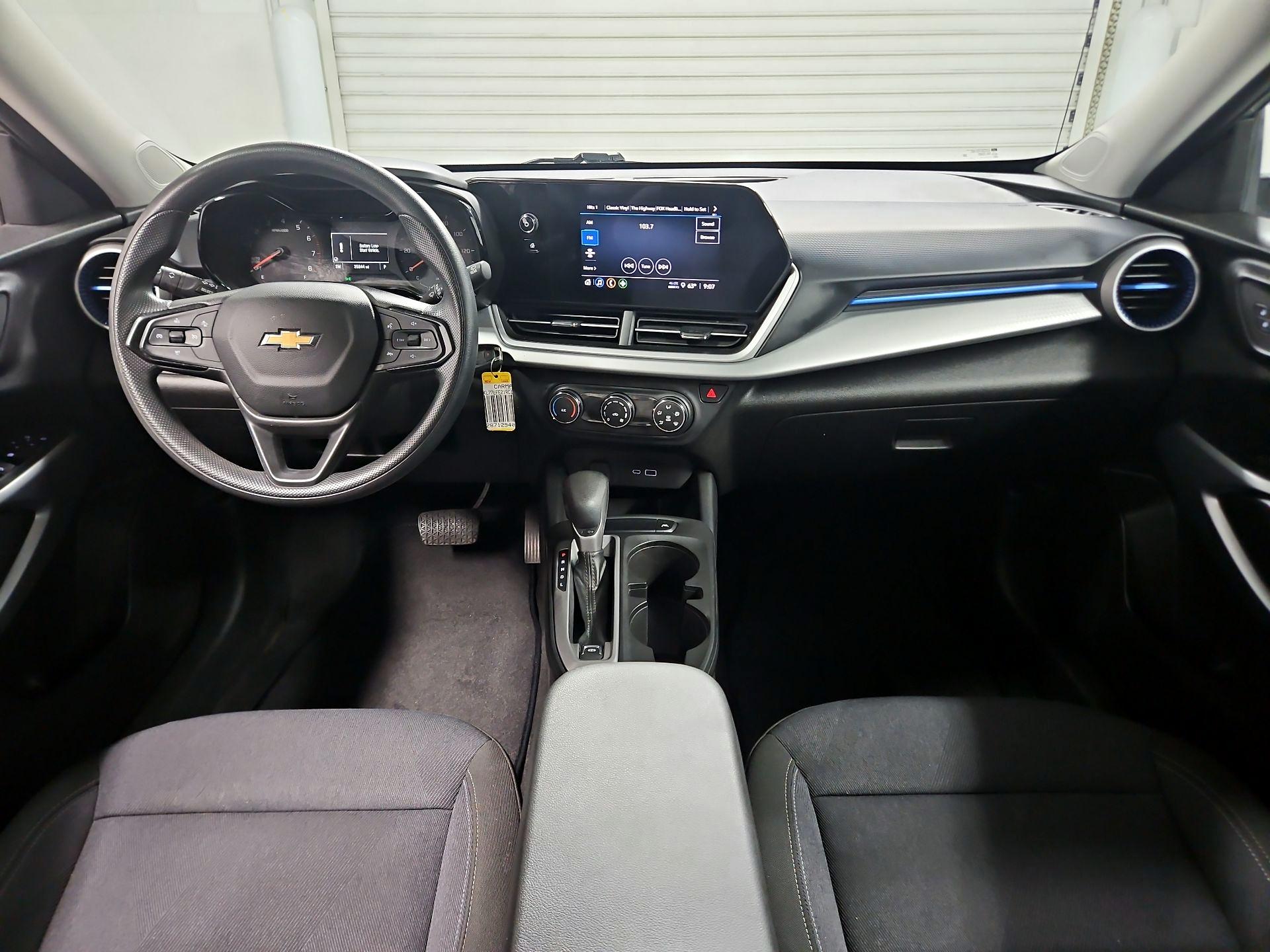Thumbnail: 2024 Chevrolet Trax - 9