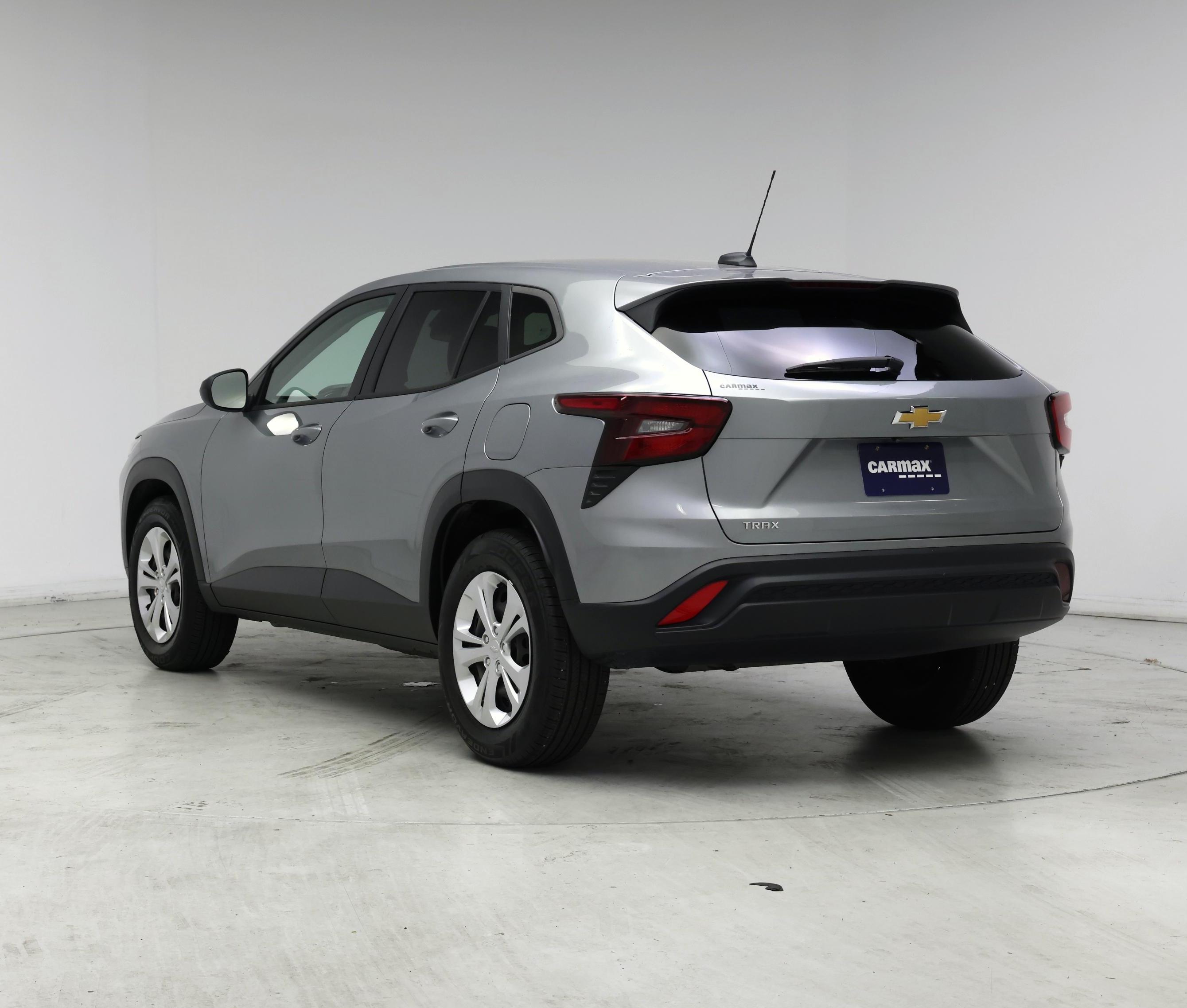 Thumbnail: 2024 Chevrolet Trax - 2