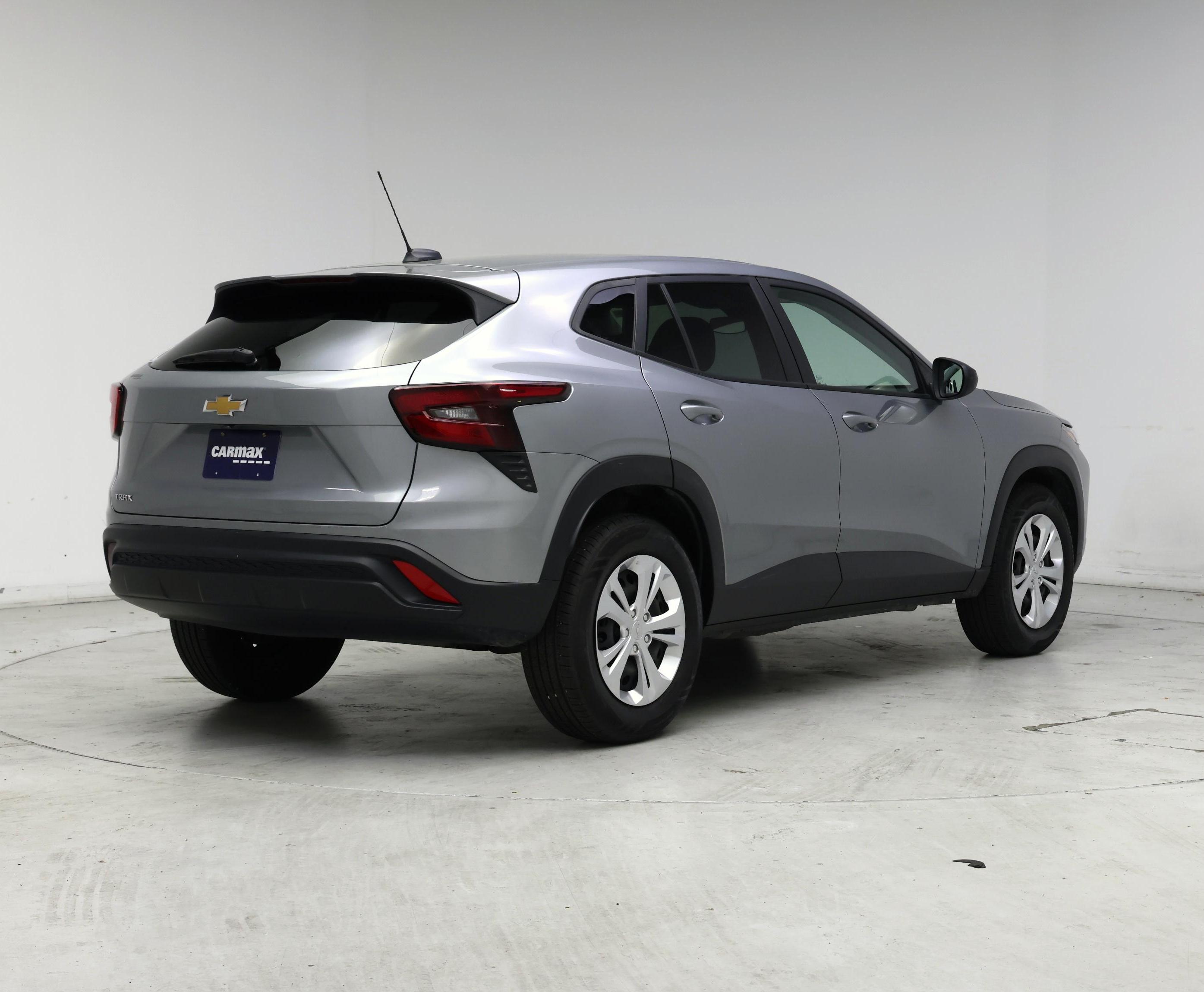 Thumbnail: 2024 Chevrolet Trax - 8