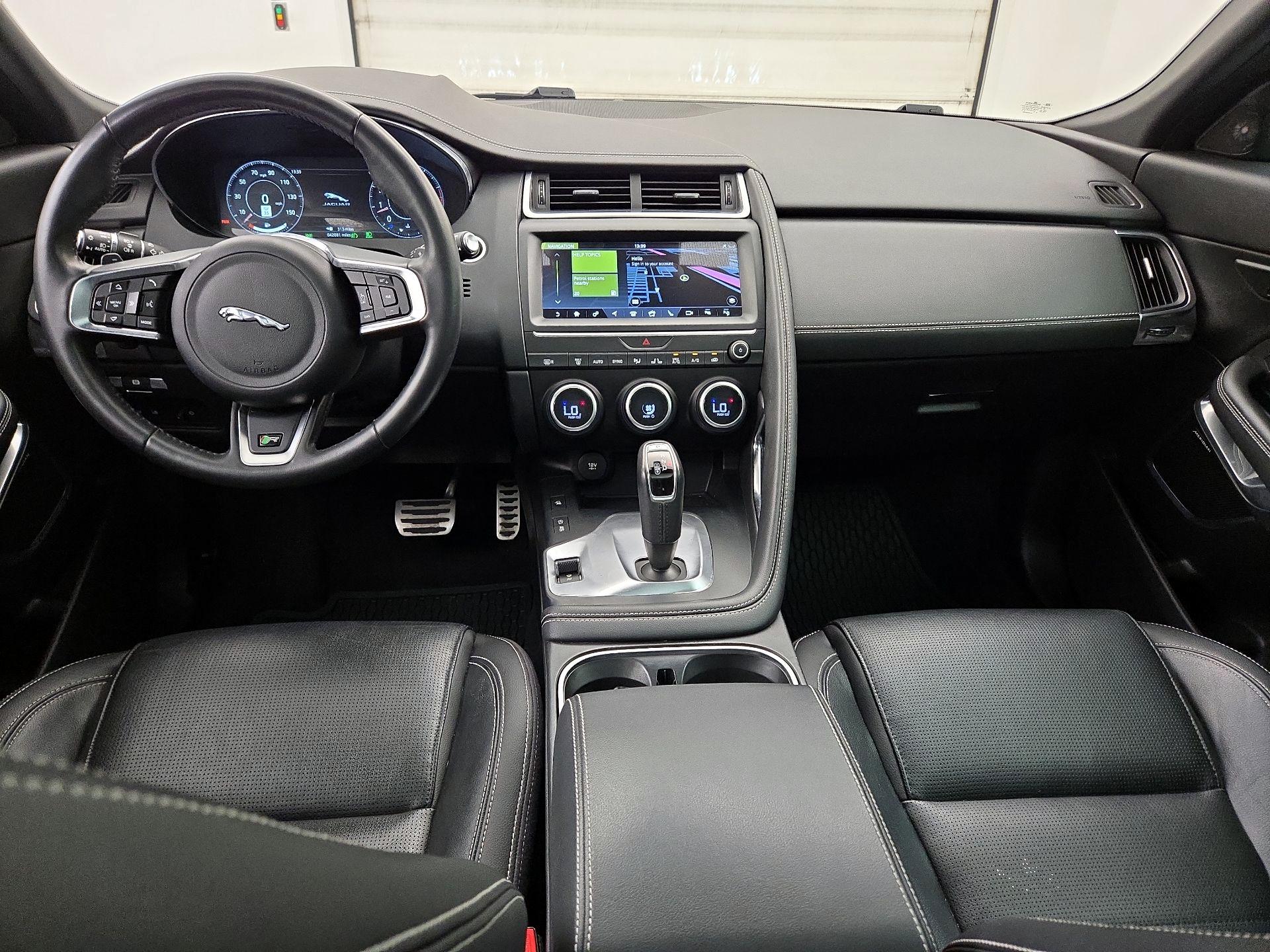 Thumbnail: 2020 Jaguar E-Pace - 9