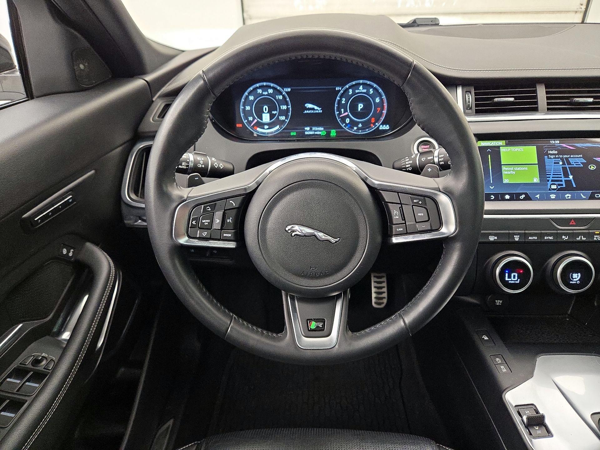 Thumbnail: 2020 Jaguar E-Pace - 10
