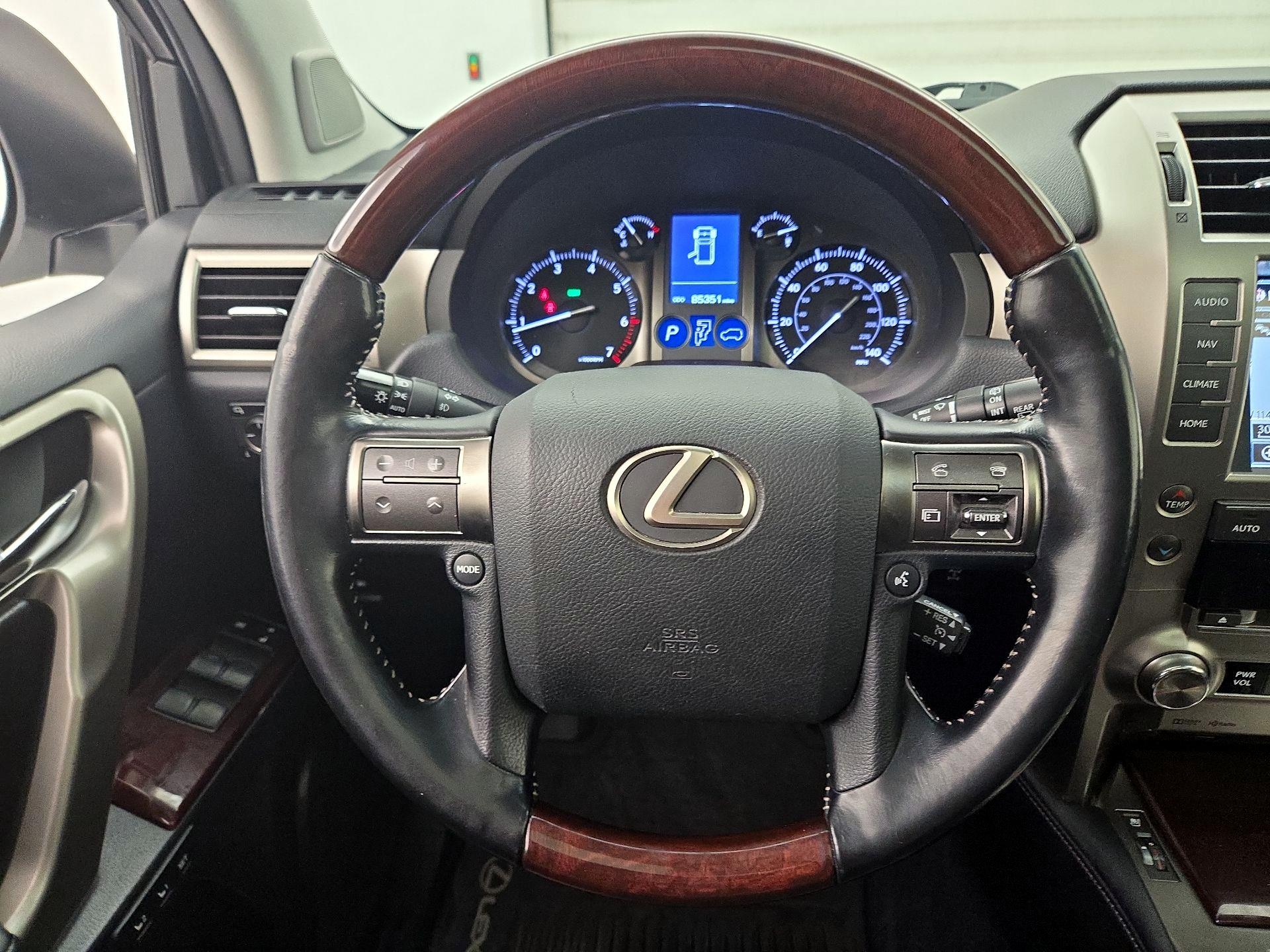 Thumbnail: 2018 Lexus GX - 10
