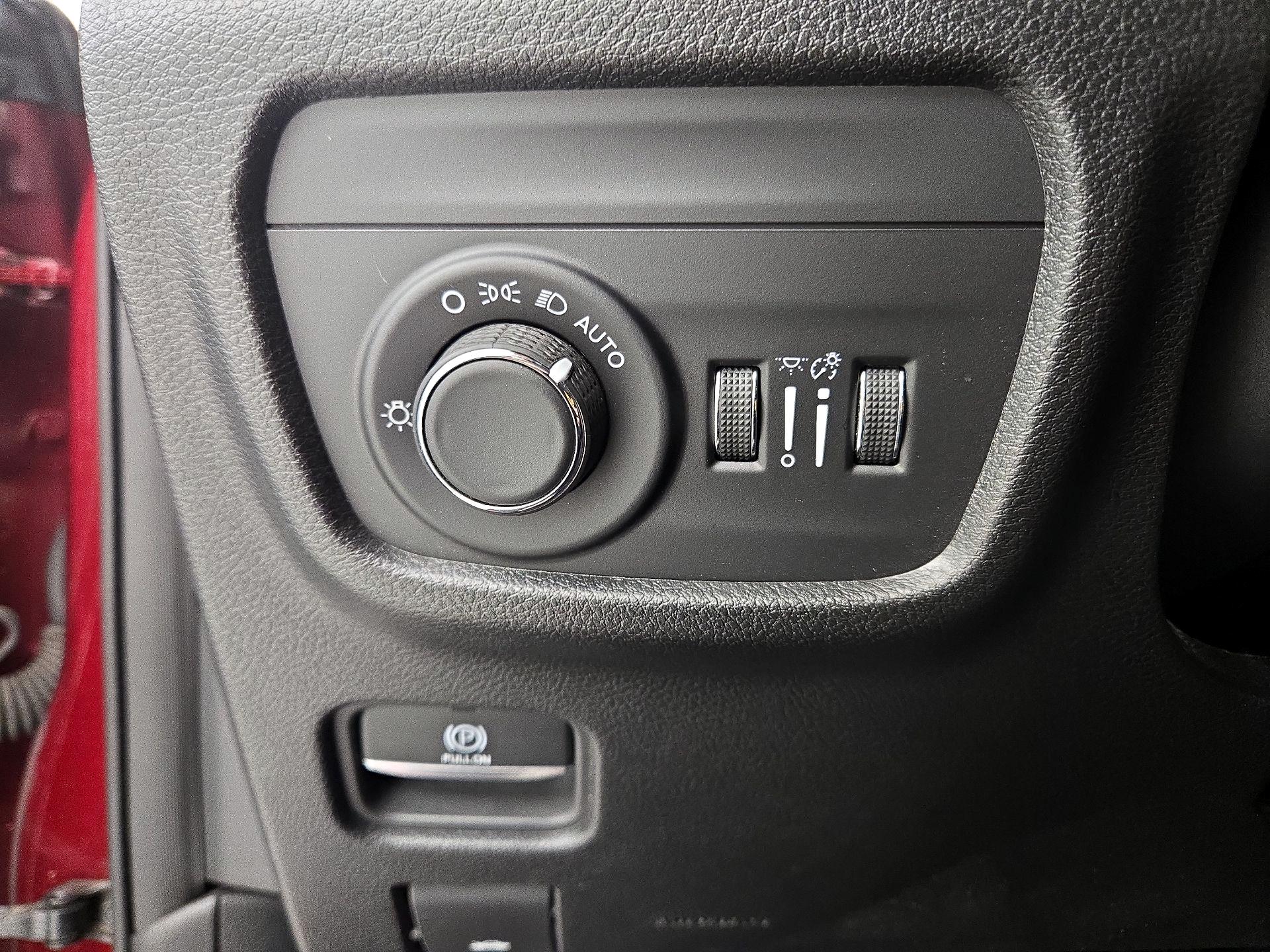 Thumbnail: 2023 Jeep Grand Cherokee - 13
