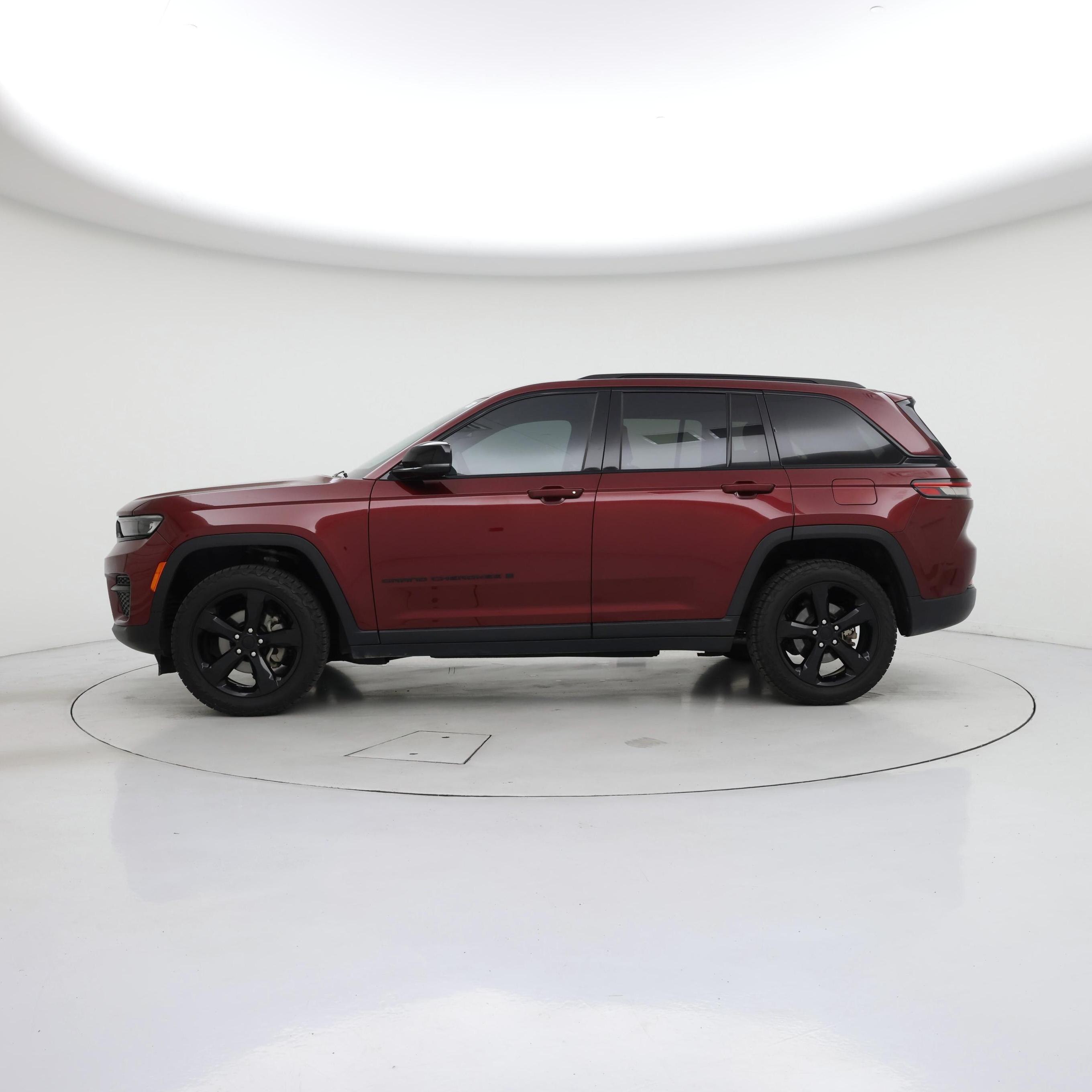 Thumbnail: 2023 Jeep Grand Cherokee - 3