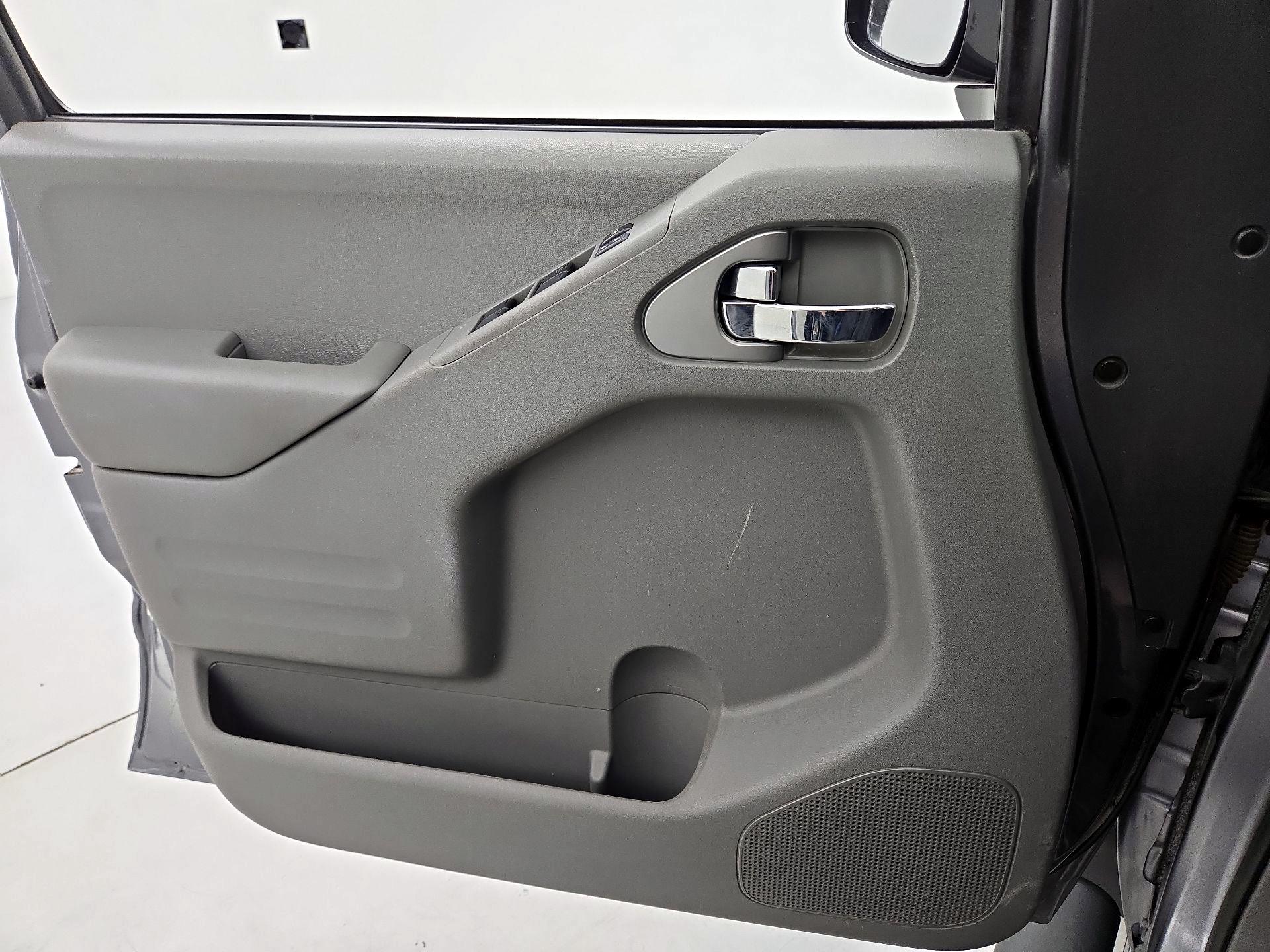 Thumbnail: 2021 Nissan Frontier - 12