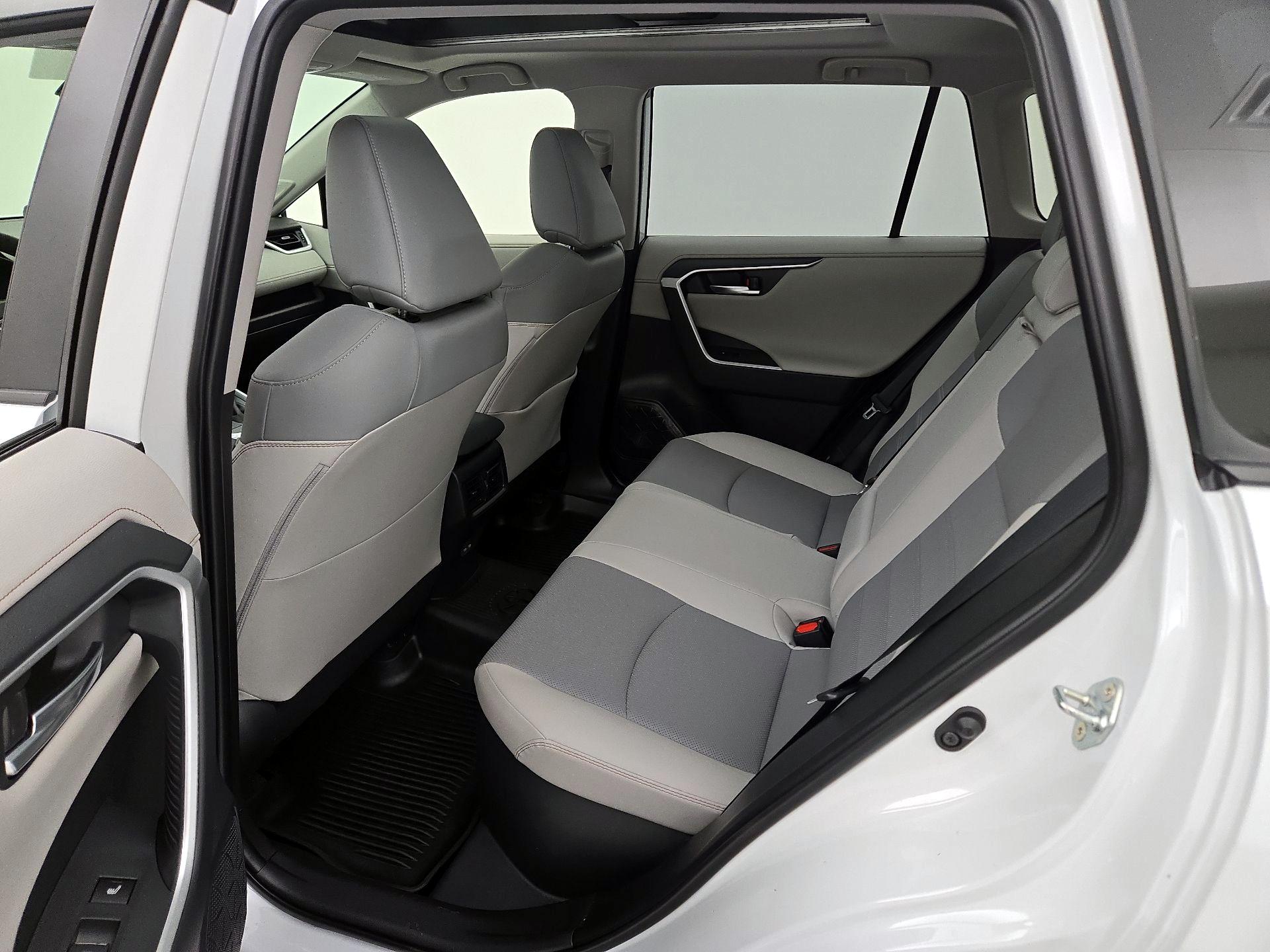 Thumbnail: 2025 Toyota RAV4 - 20