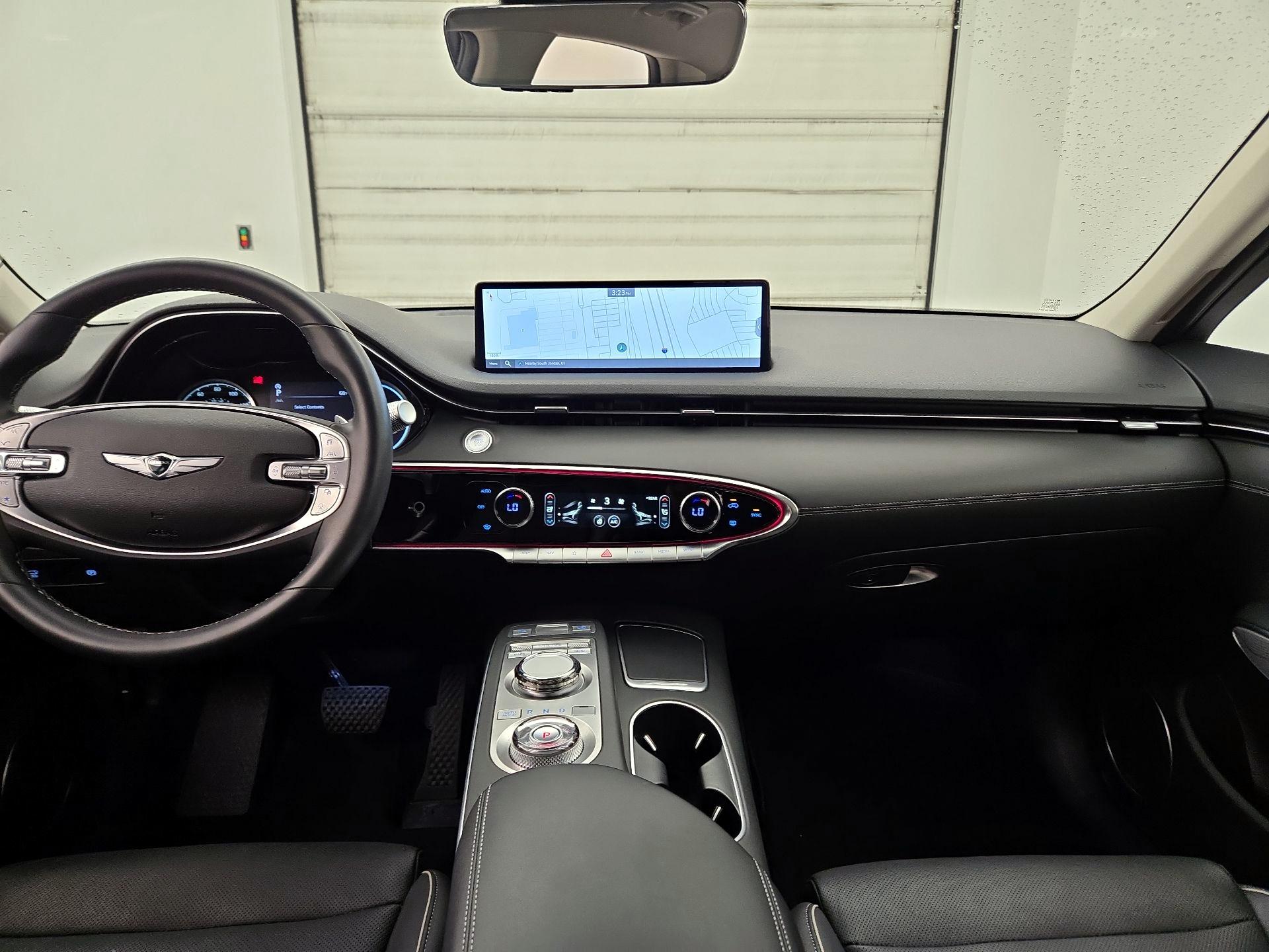 Thumbnail: 2023 Genesis GV70 - 9