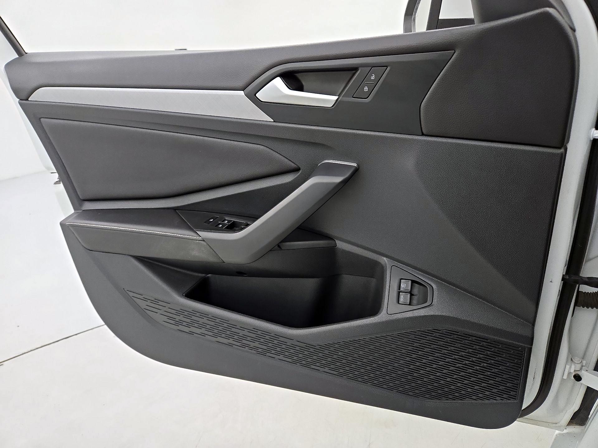 Thumbnail: 2024 Volkswagen Jetta - 12