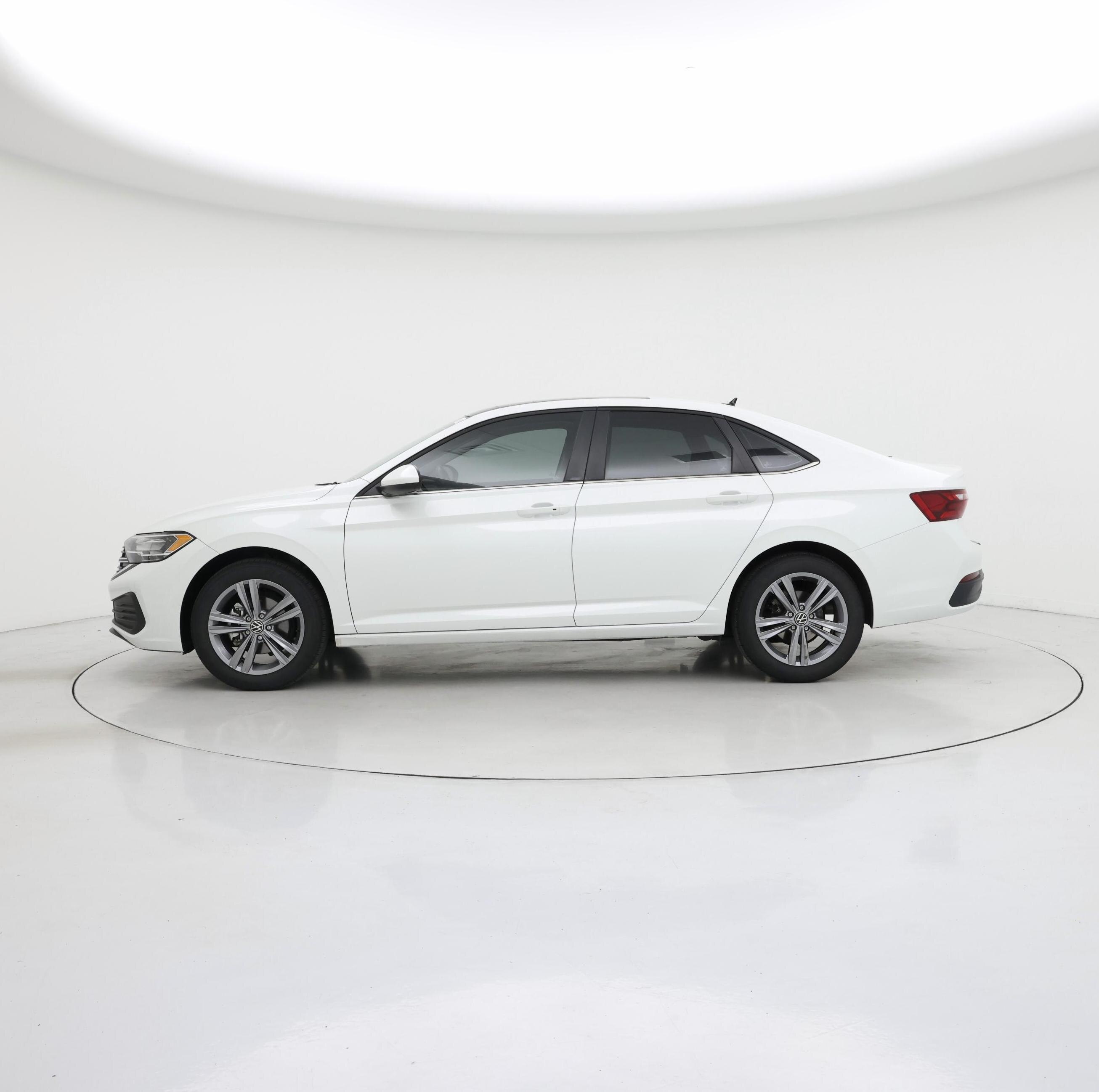 Thumbnail: 2024 Volkswagen Jetta - 3