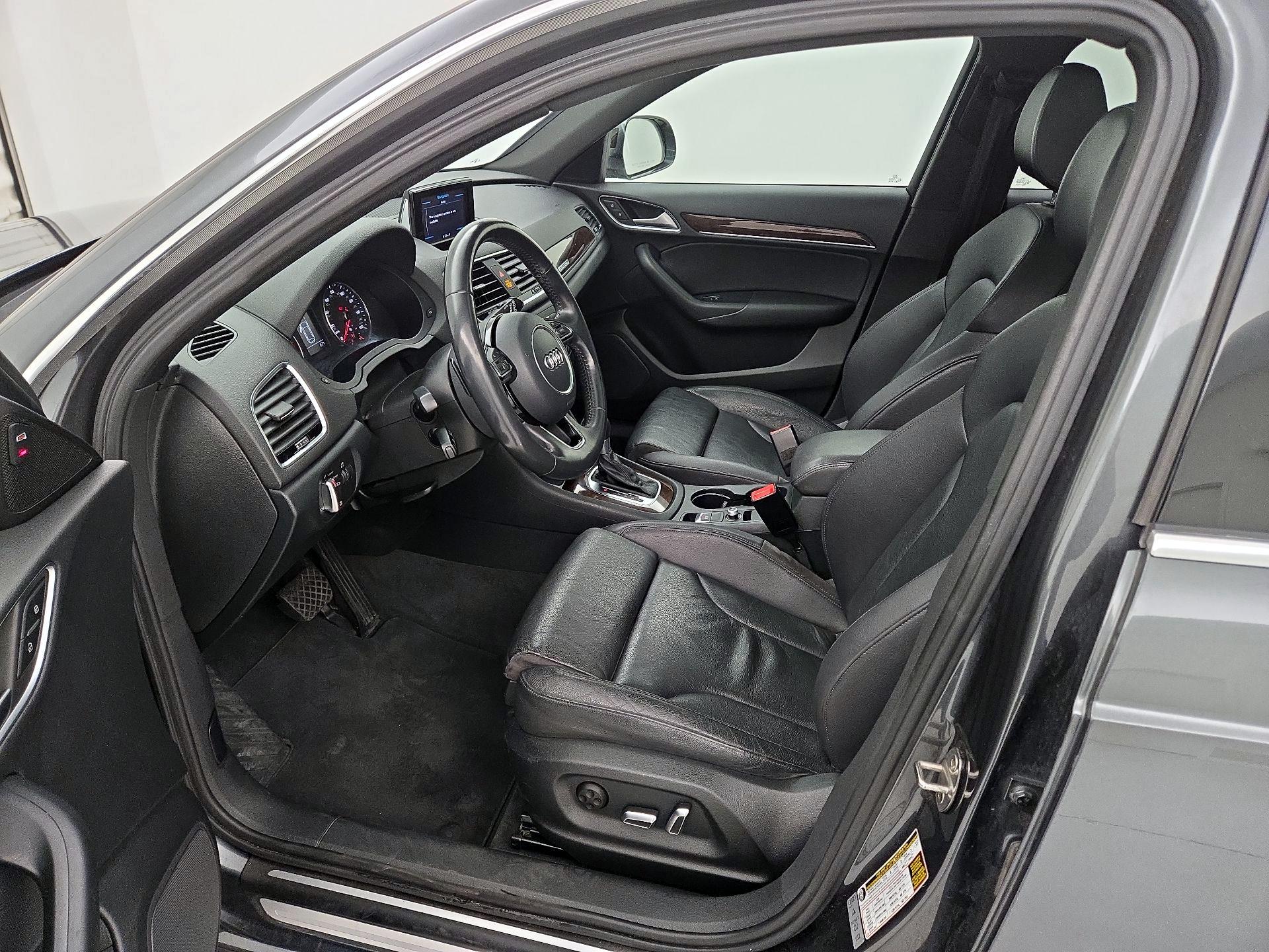 Thumbnail: 2018 Audi Q3 - 11