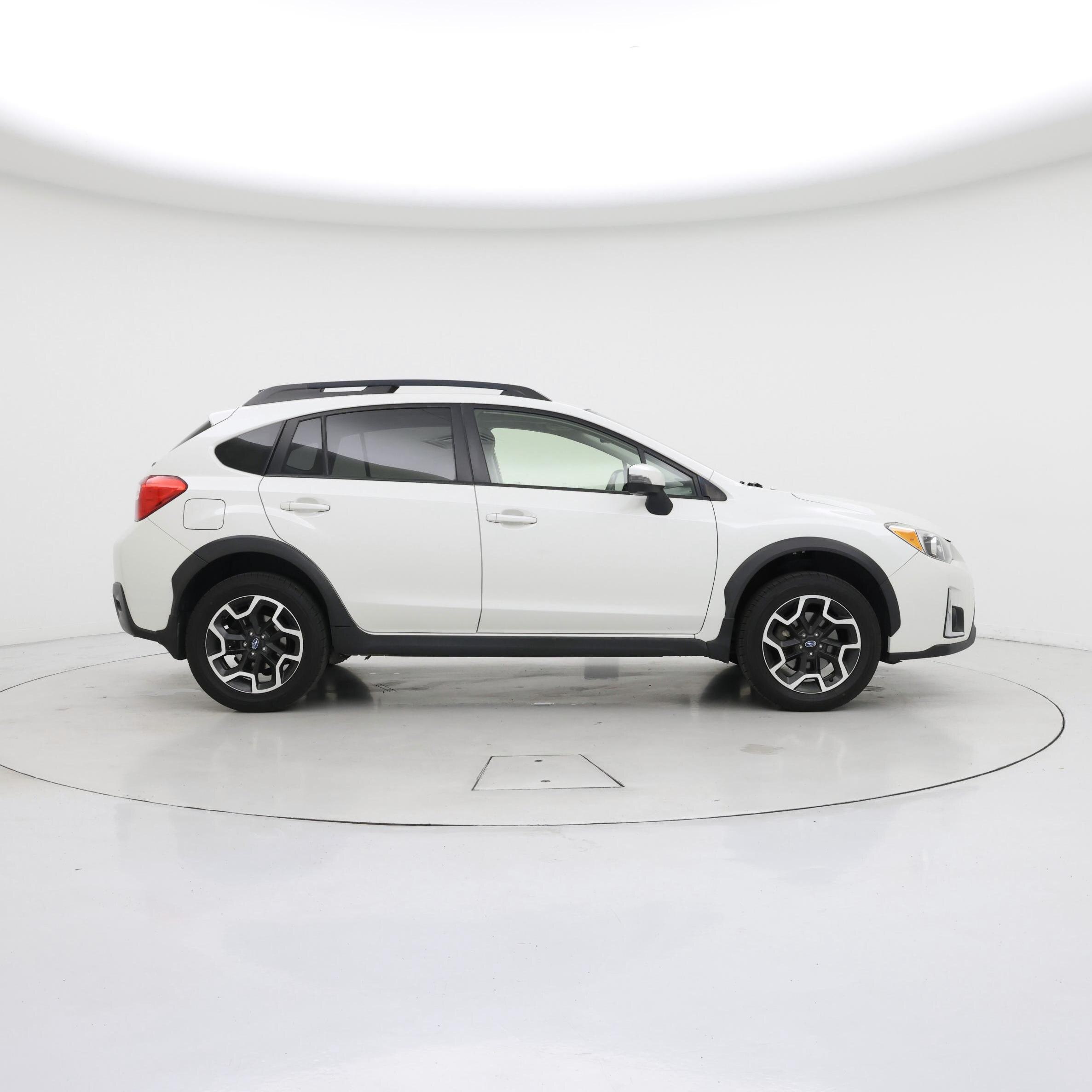 Thumbnail: 2017 Subaru Crosstrek - 7