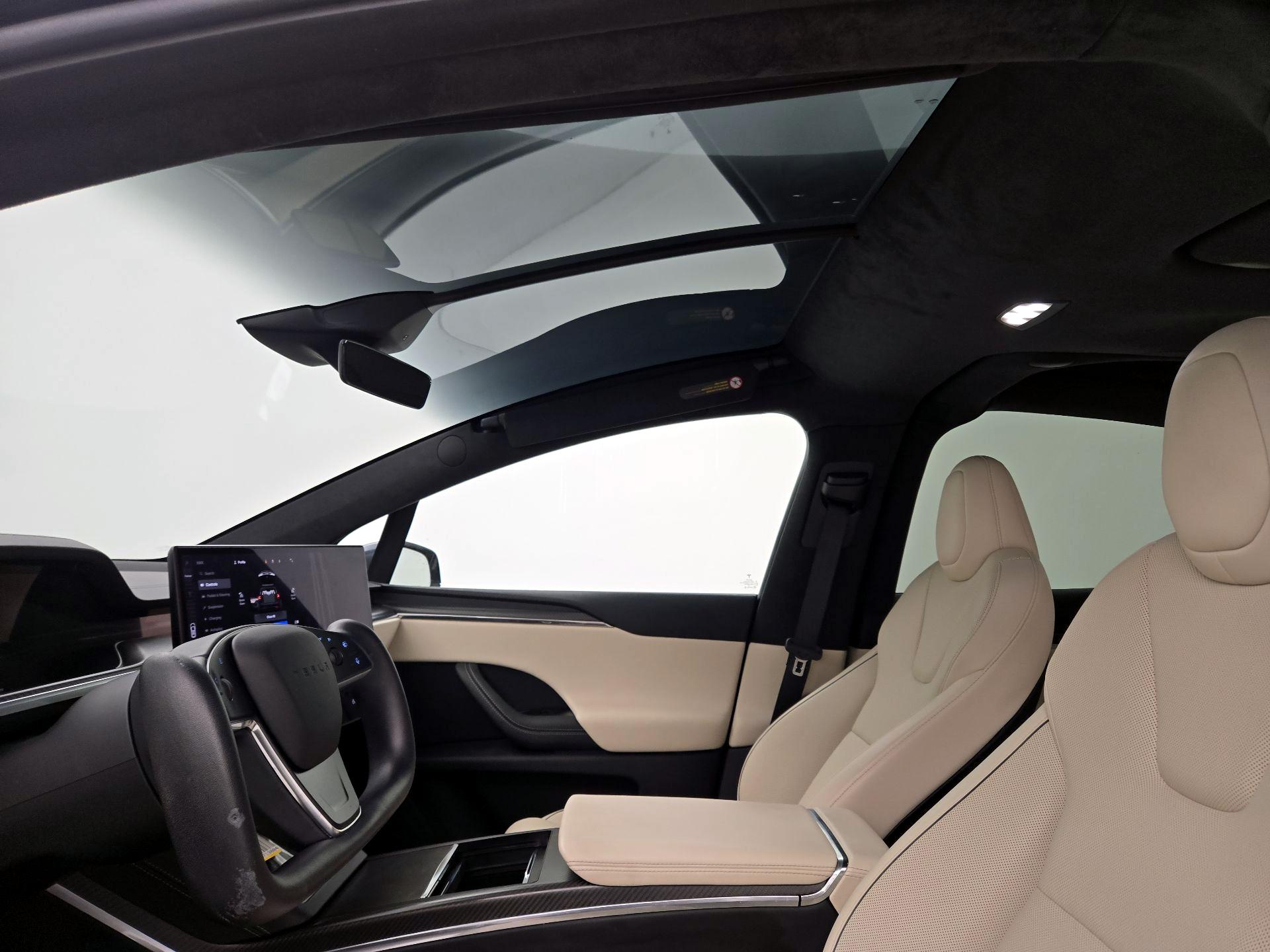 Thumbnail: 2022 Tesla Model X - 19