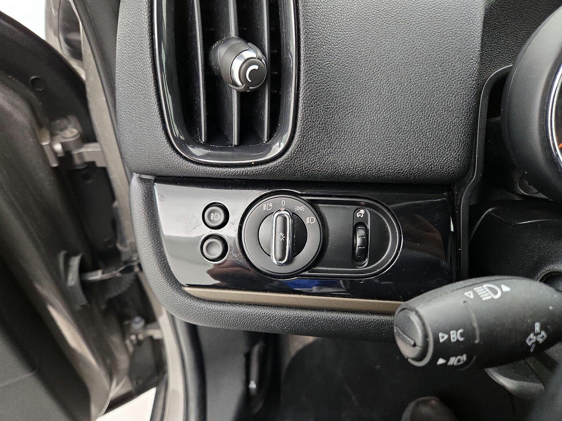 Thumbnail: 2019 MINI Cooper Countryman - 13