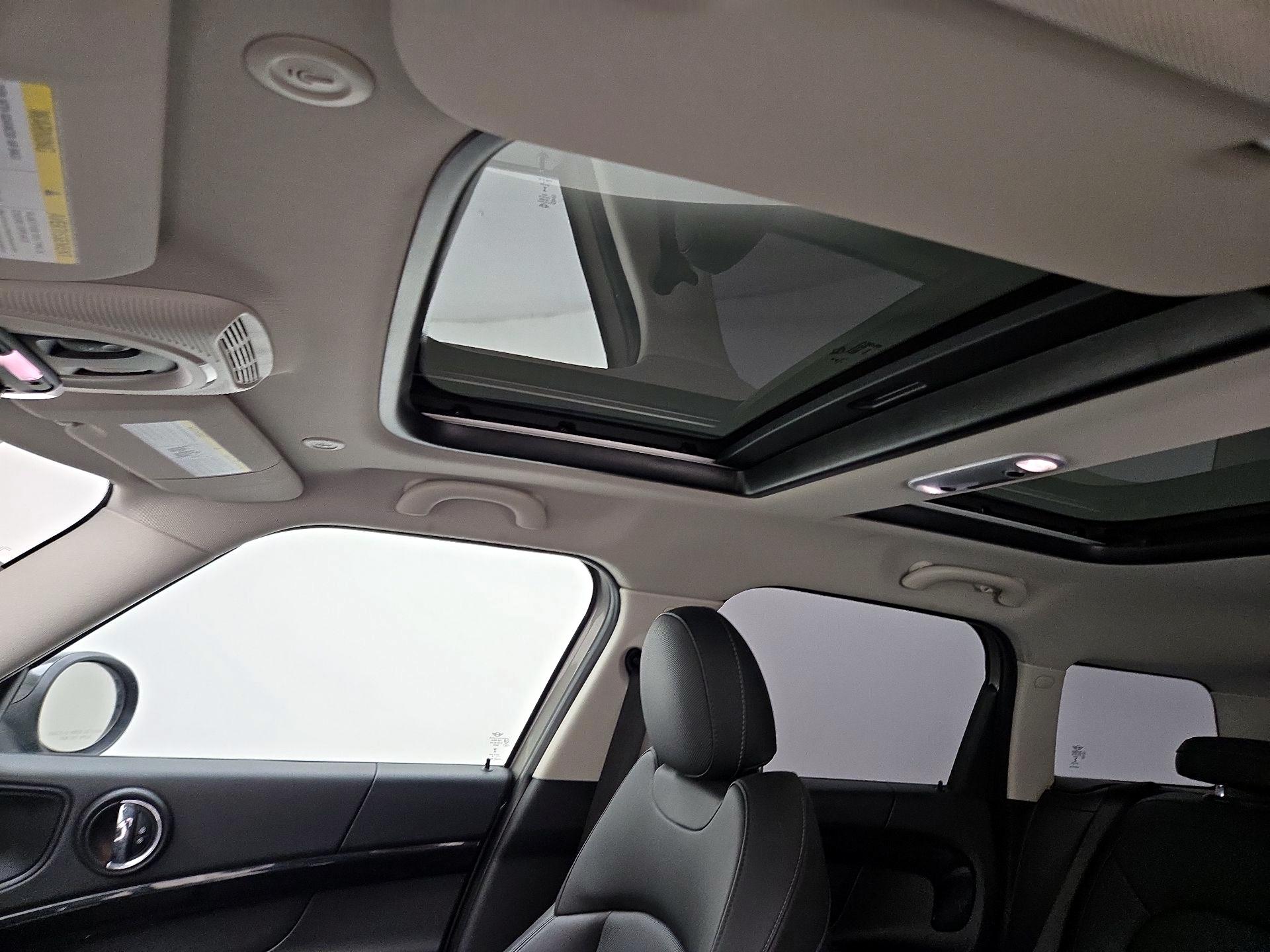 Thumbnail: 2019 MINI Cooper Countryman - 19
