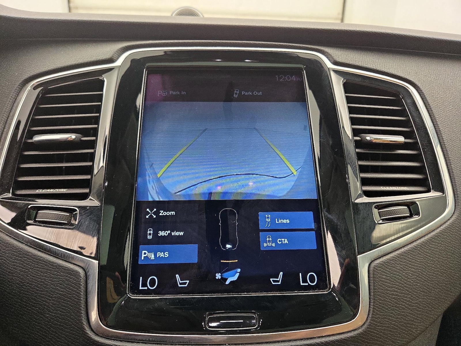 2016 Volvo XC90 Momentum - Photo 16