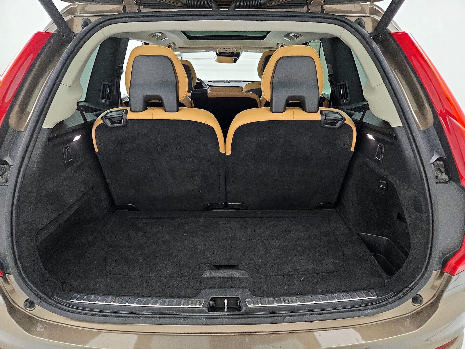 2016 Volvo XC90 Momentum - Photo 24