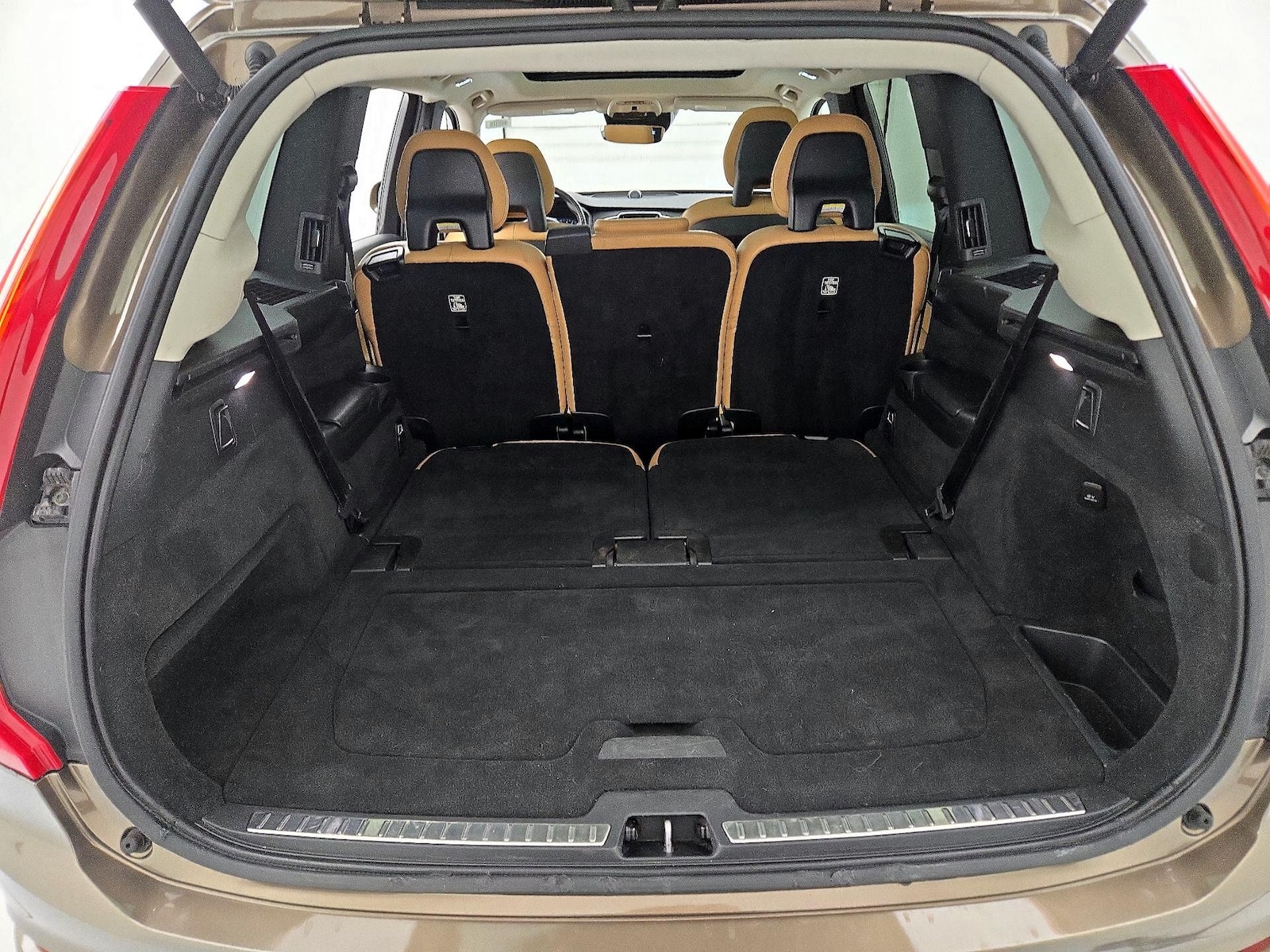 2016 Volvo XC90 Momentum - Photo 25
