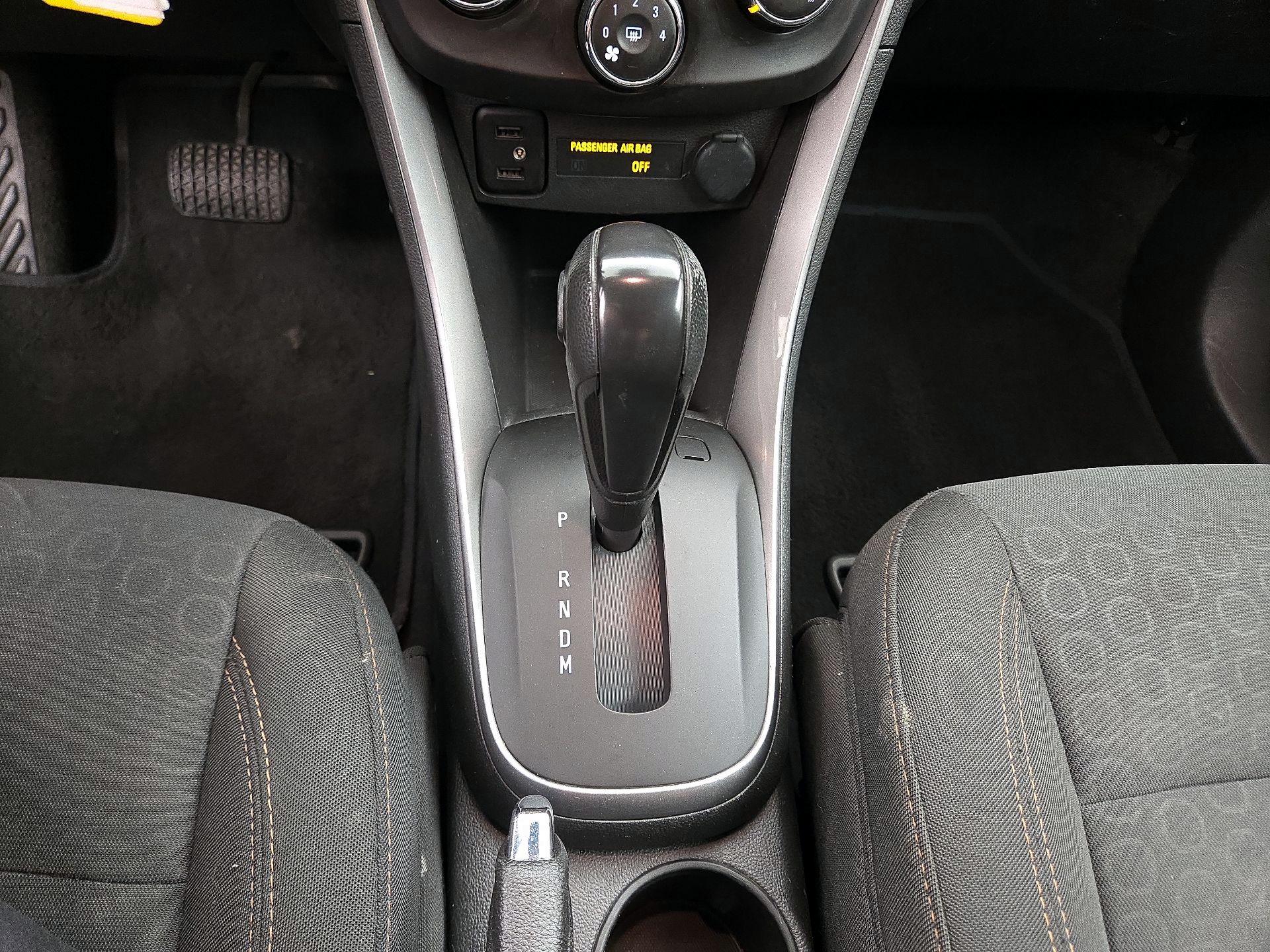 Thumbnail: 2020 Chevrolet Trax - 17