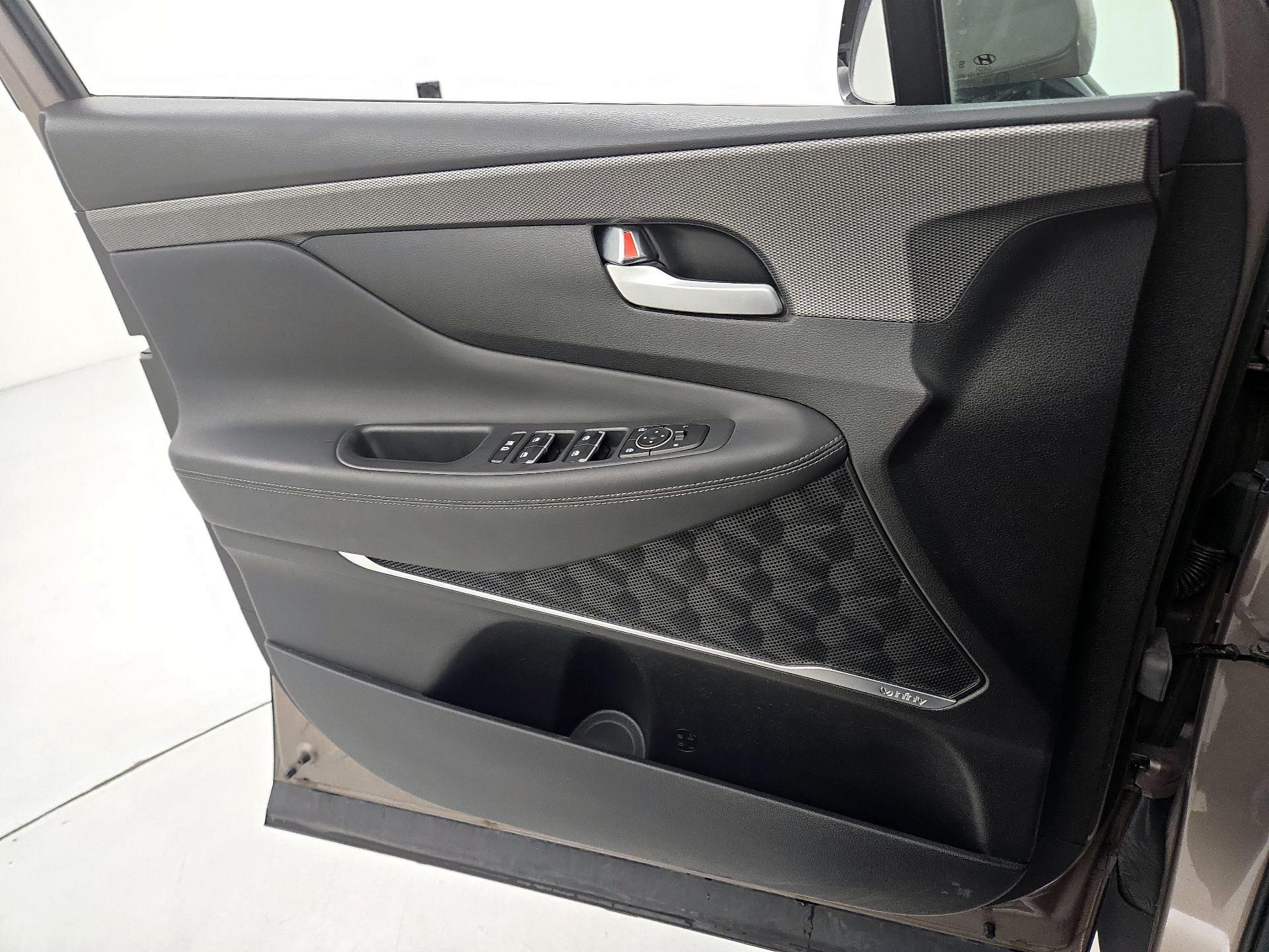 Thumbnail: 2019 Hyundai Santa Fe - 12