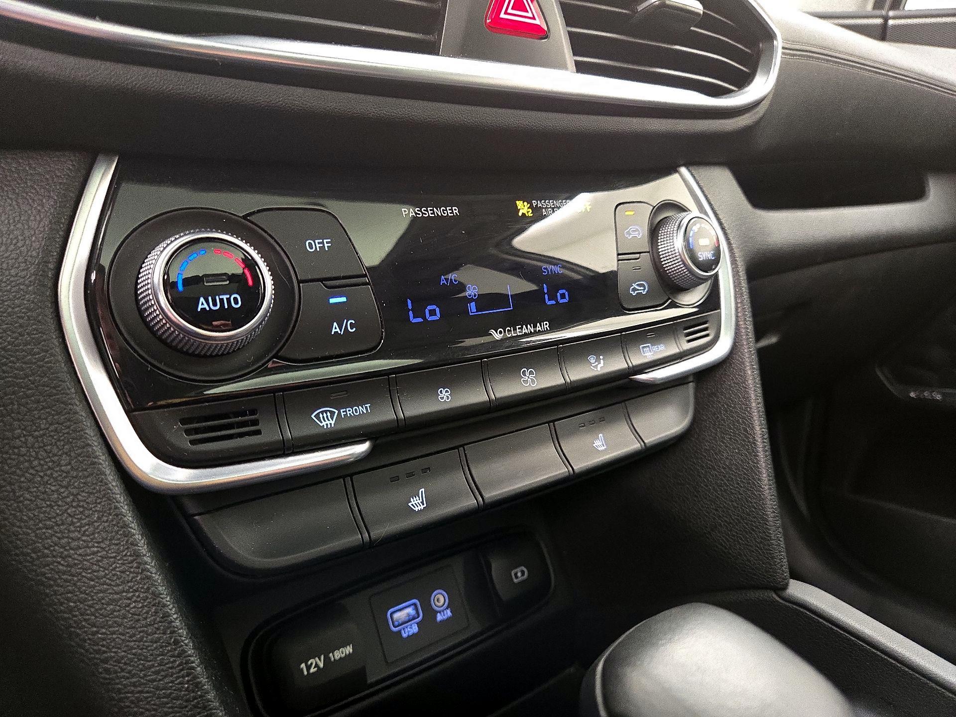 Thumbnail: 2019 Hyundai Santa Fe - 16