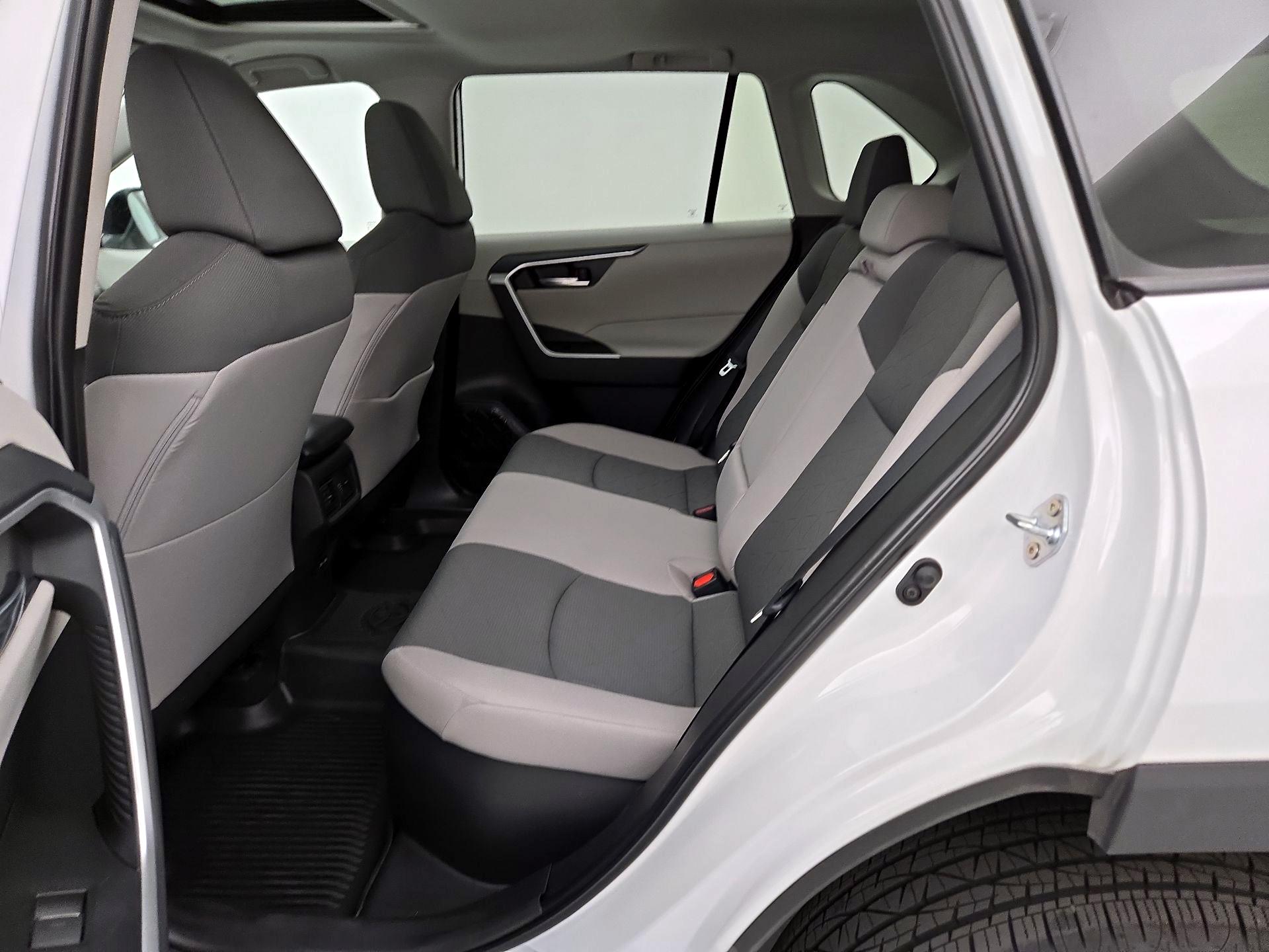 Thumbnail: 2025 Toyota RAV4 - 20