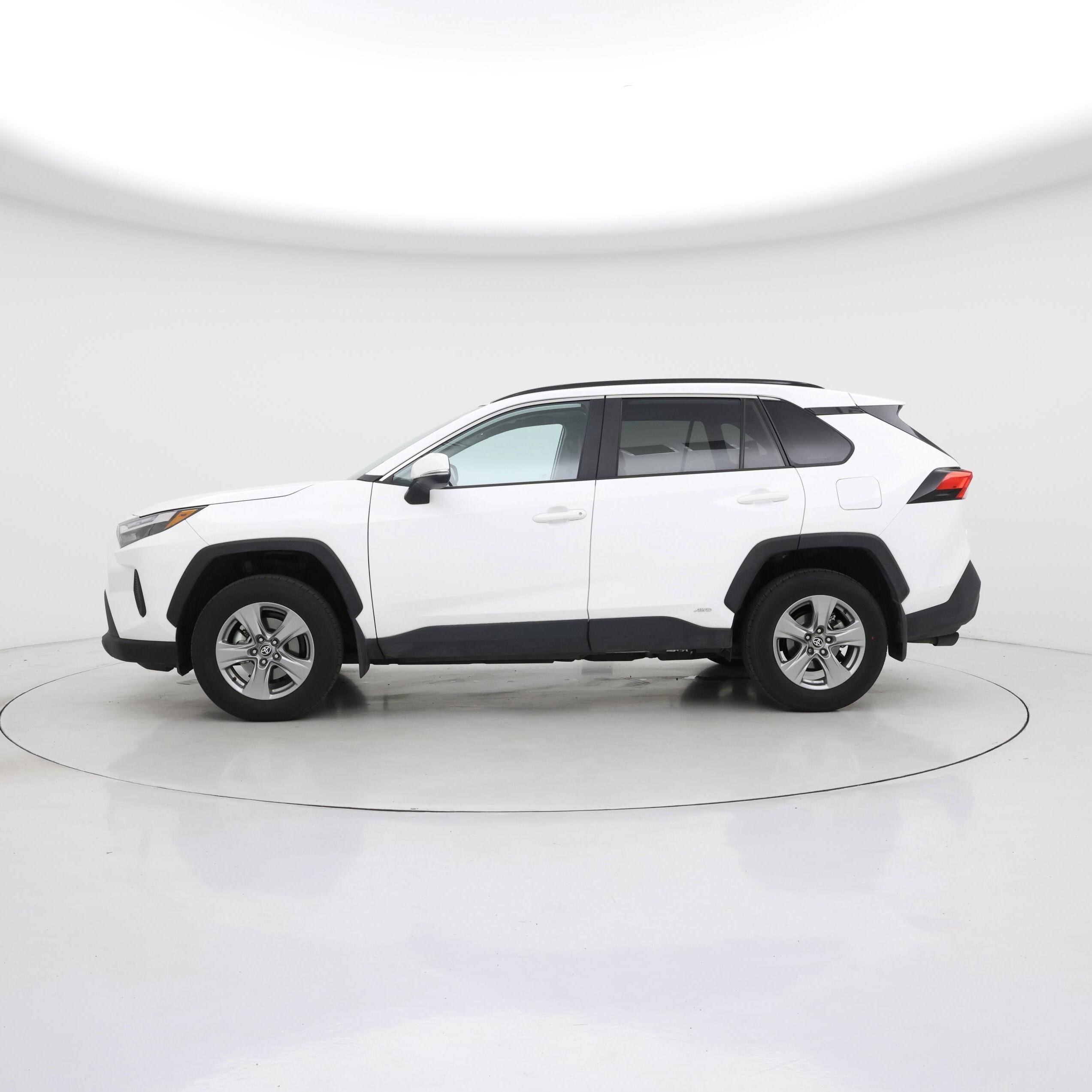 Thumbnail: 2025 Toyota RAV4 - 3