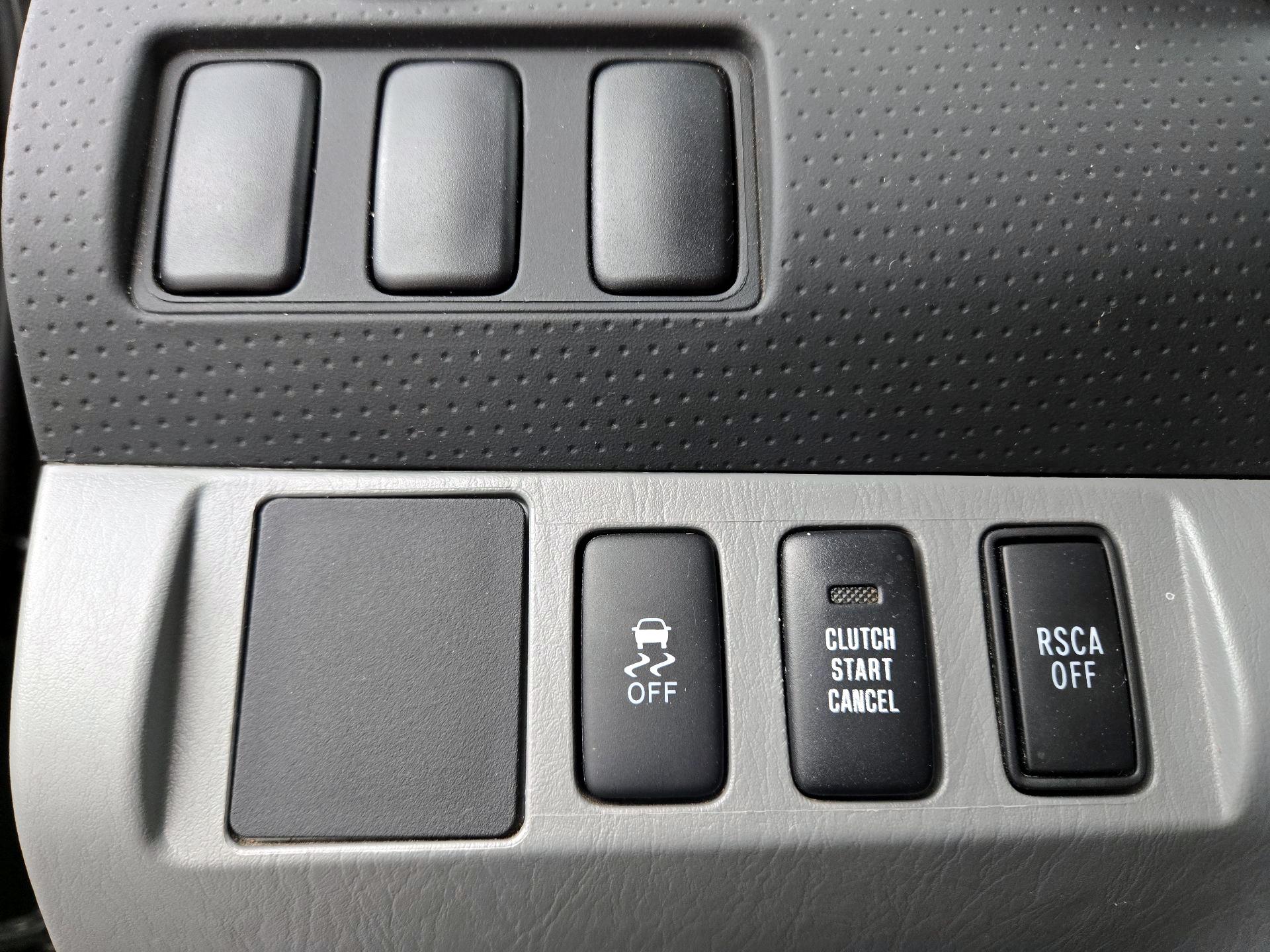Thumbnail: 2015 Toyota Tacoma - 13