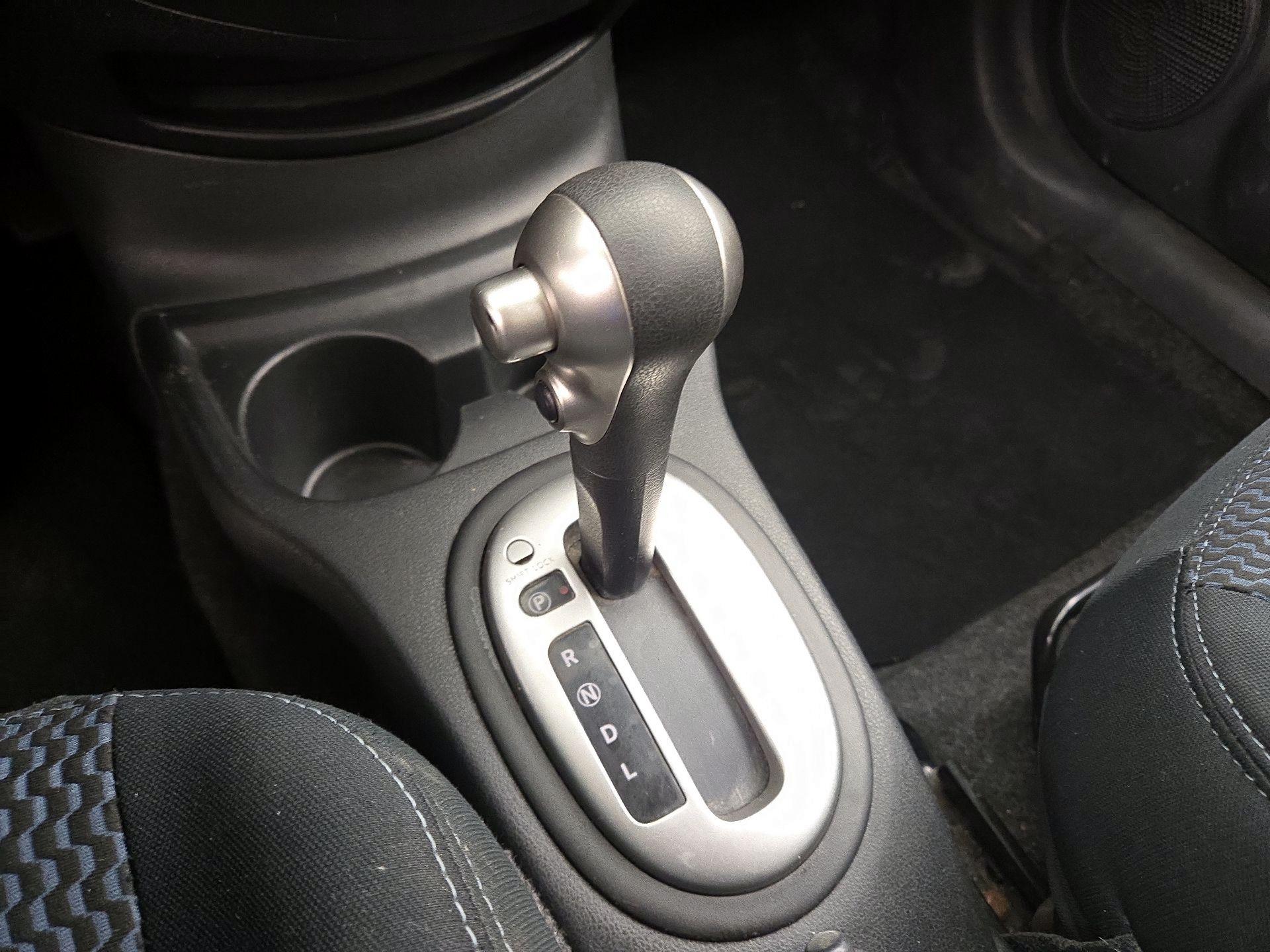 Thumbnail: 2016 Nissan Versa Note - 17