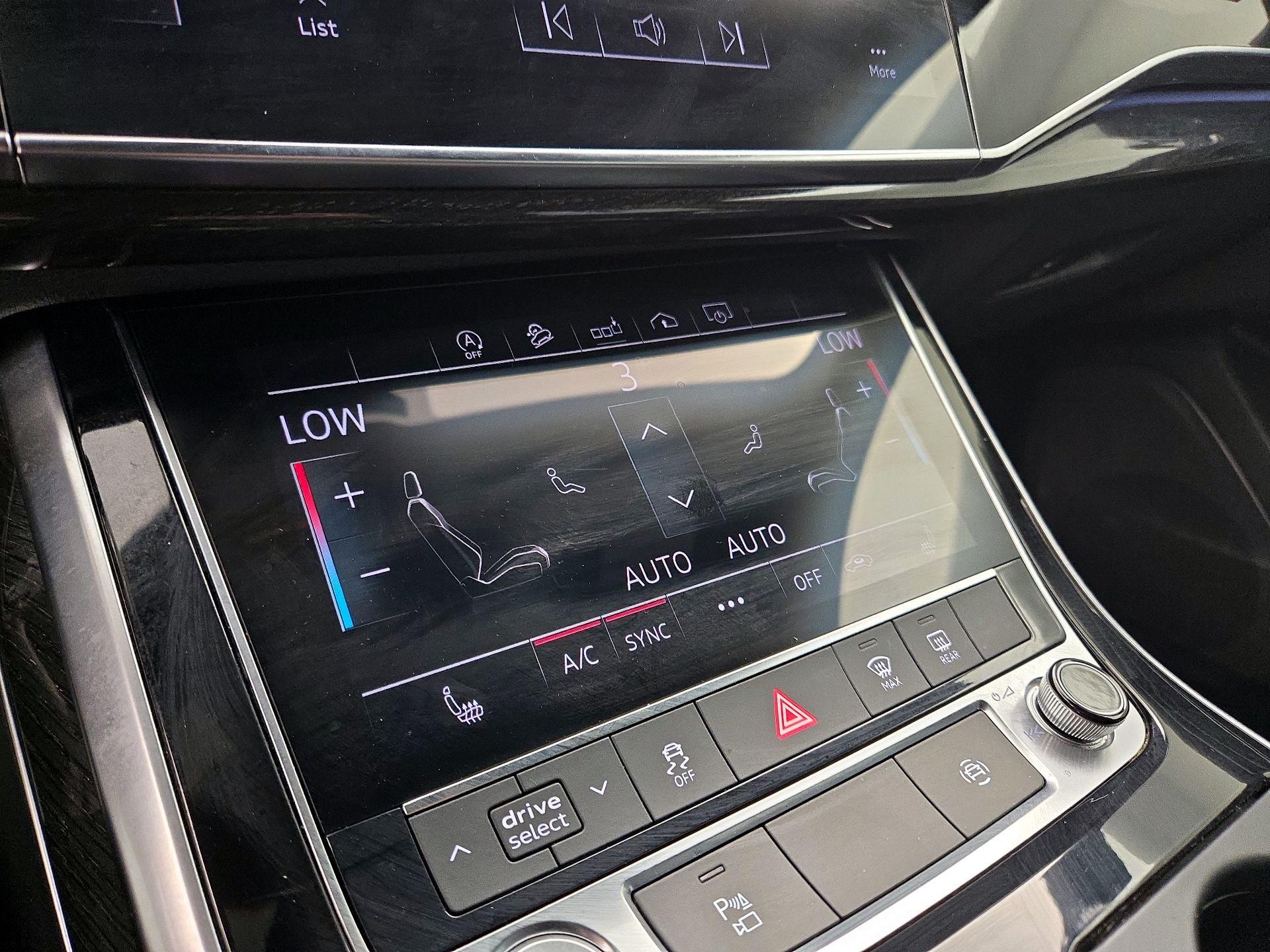 Thumbnail: 2020 Audi Q7 - 17