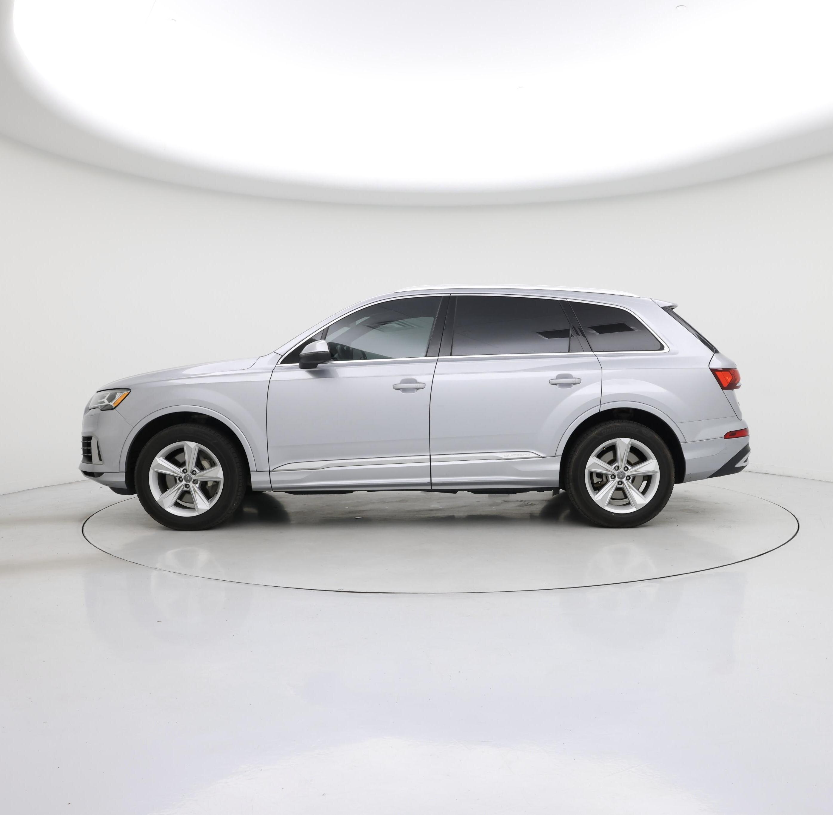 Thumbnail: 2020 Audi Q7 - 3