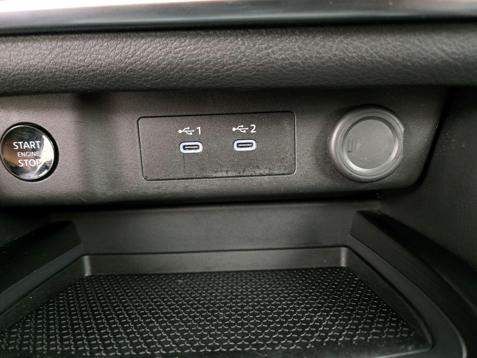 2024 Nissan Rogue SV - Photo 19