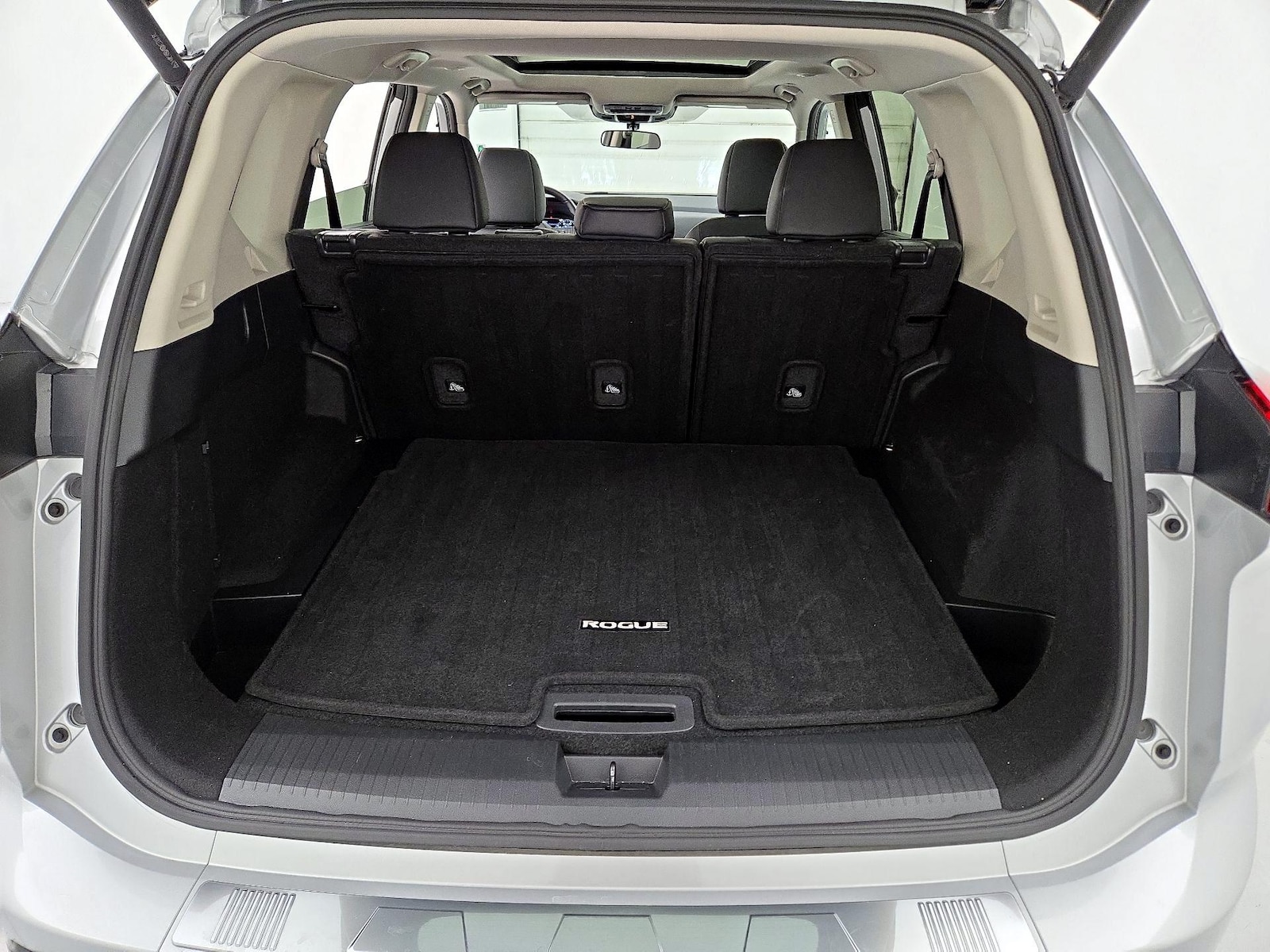 2024 Nissan Rogue SV - Photo 22