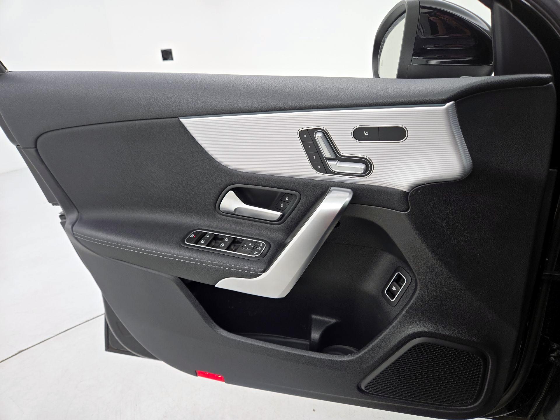 Thumbnail: 2021 Mercedes-Benz A-Class - 12