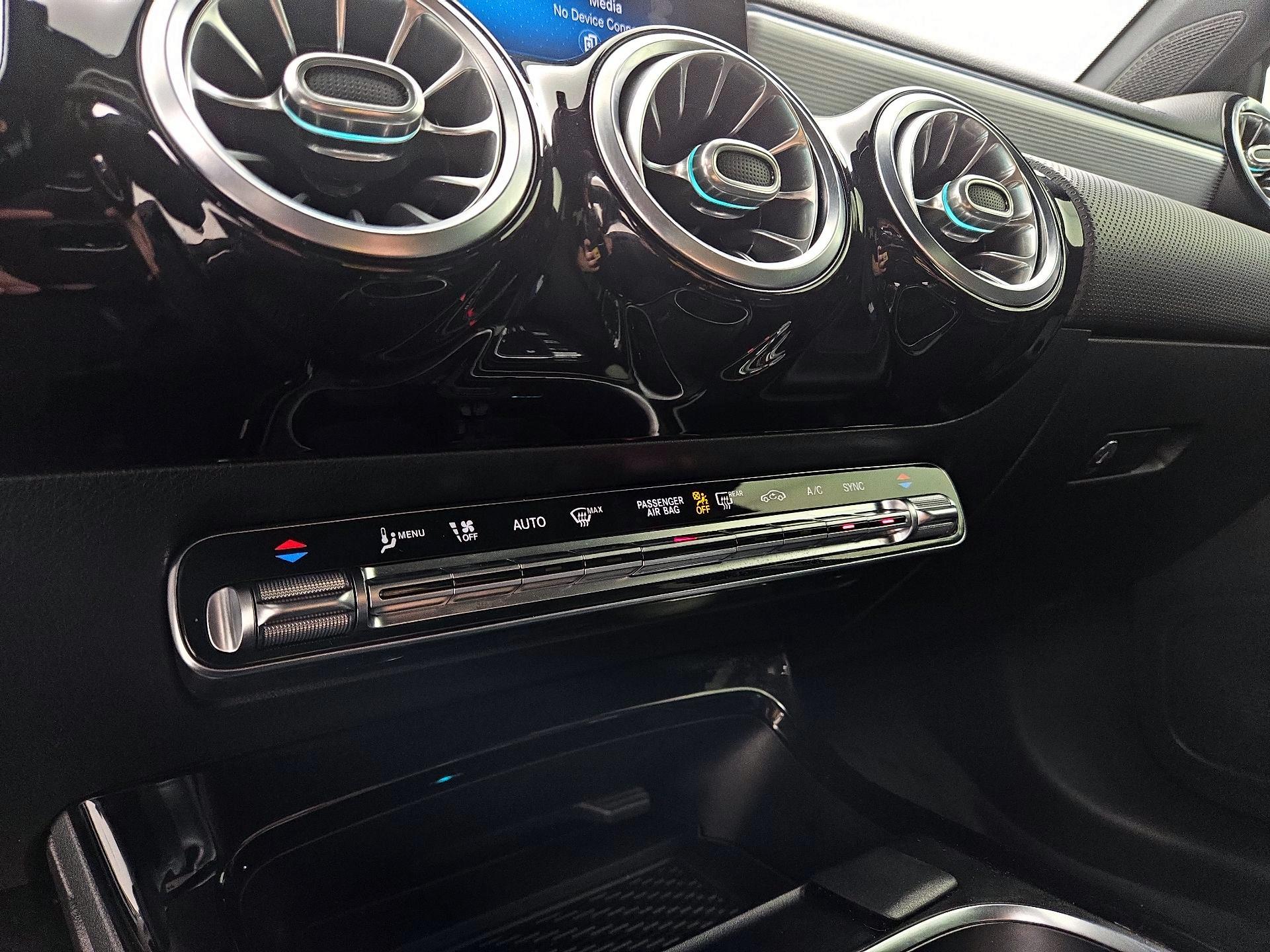 Thumbnail: 2021 Mercedes-Benz A-Class - 16