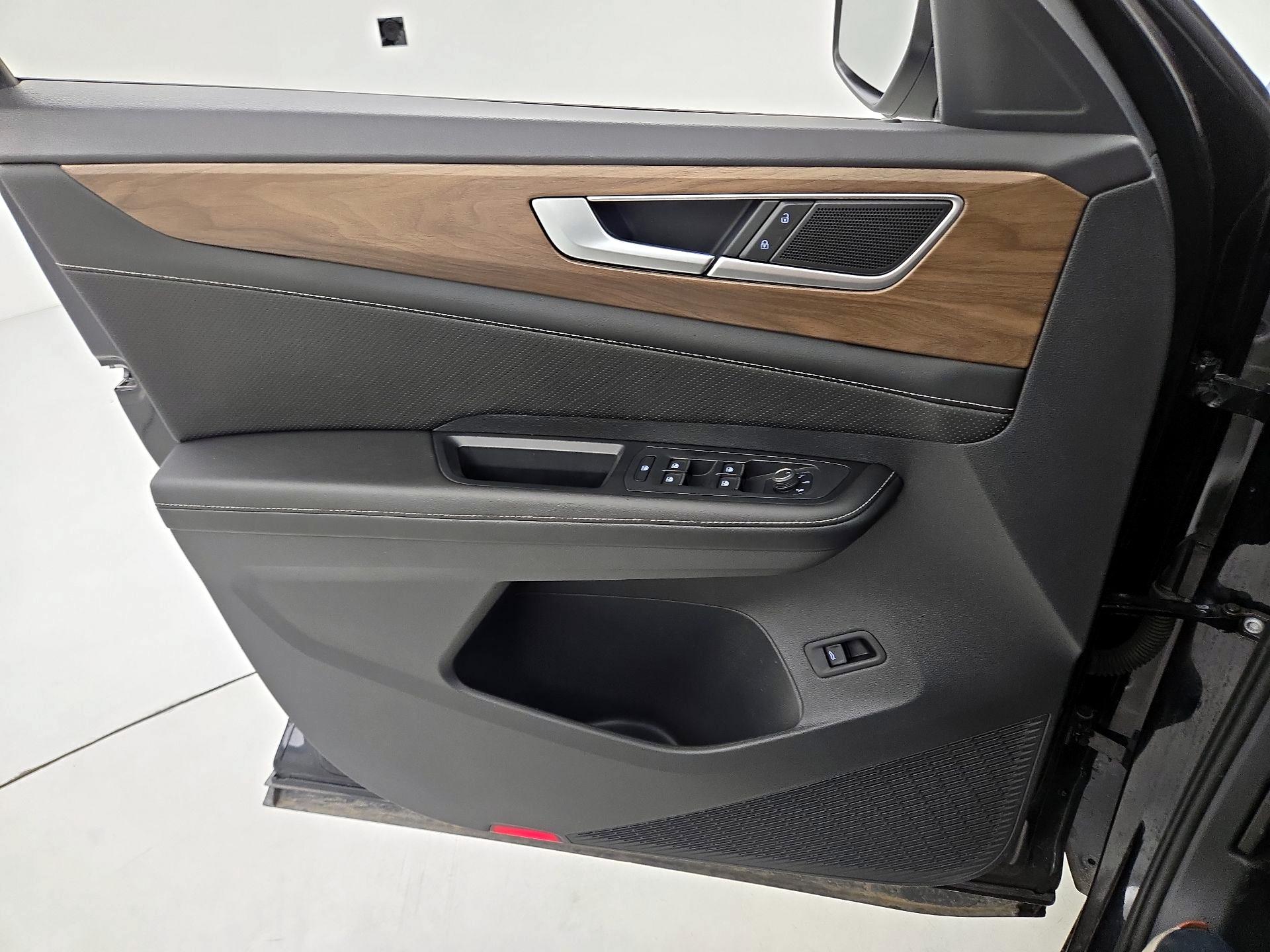 Thumbnail: 2024 Volkswagen Atlas - 12