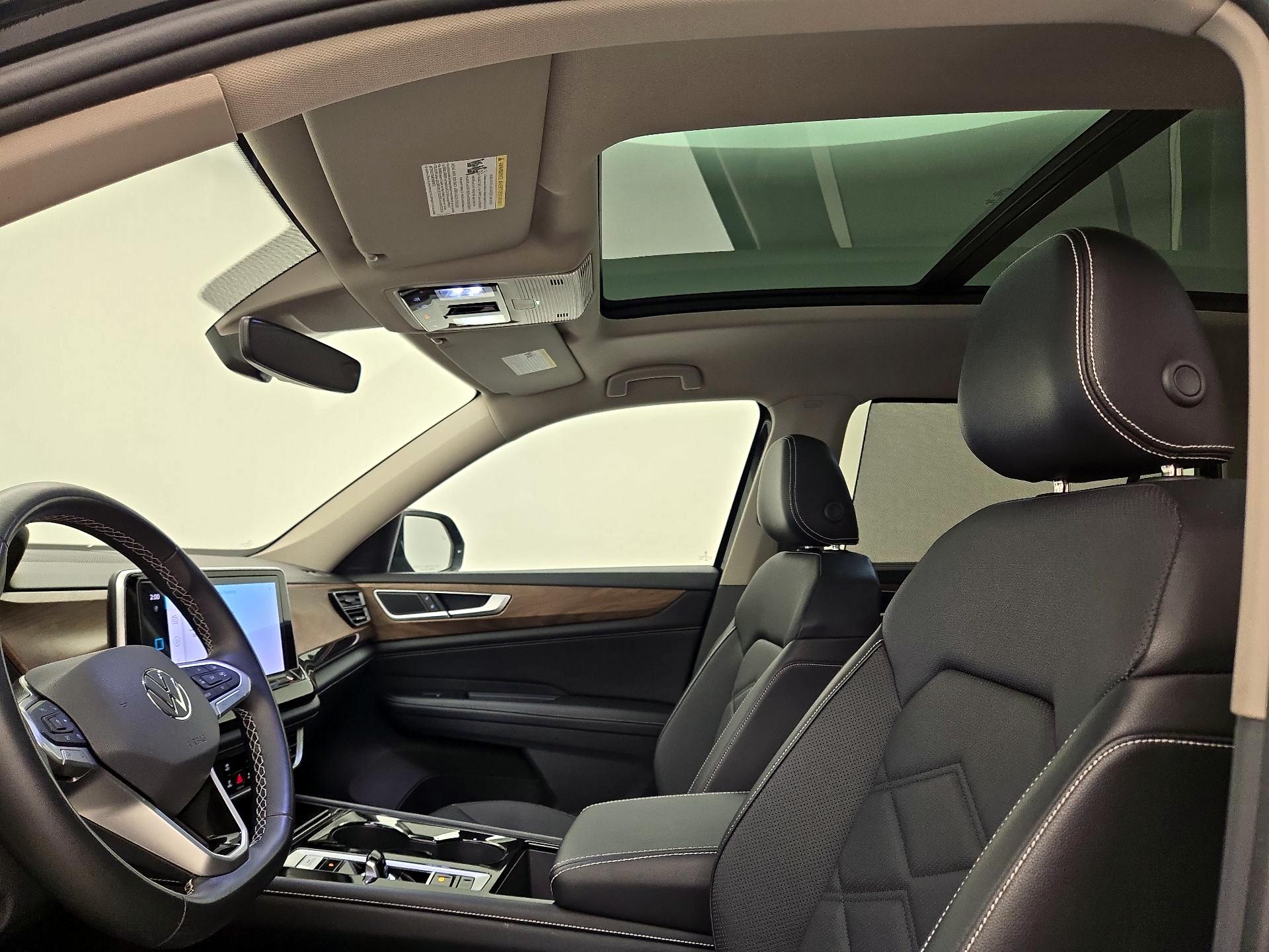 Thumbnail: 2024 Volkswagen Atlas - 19