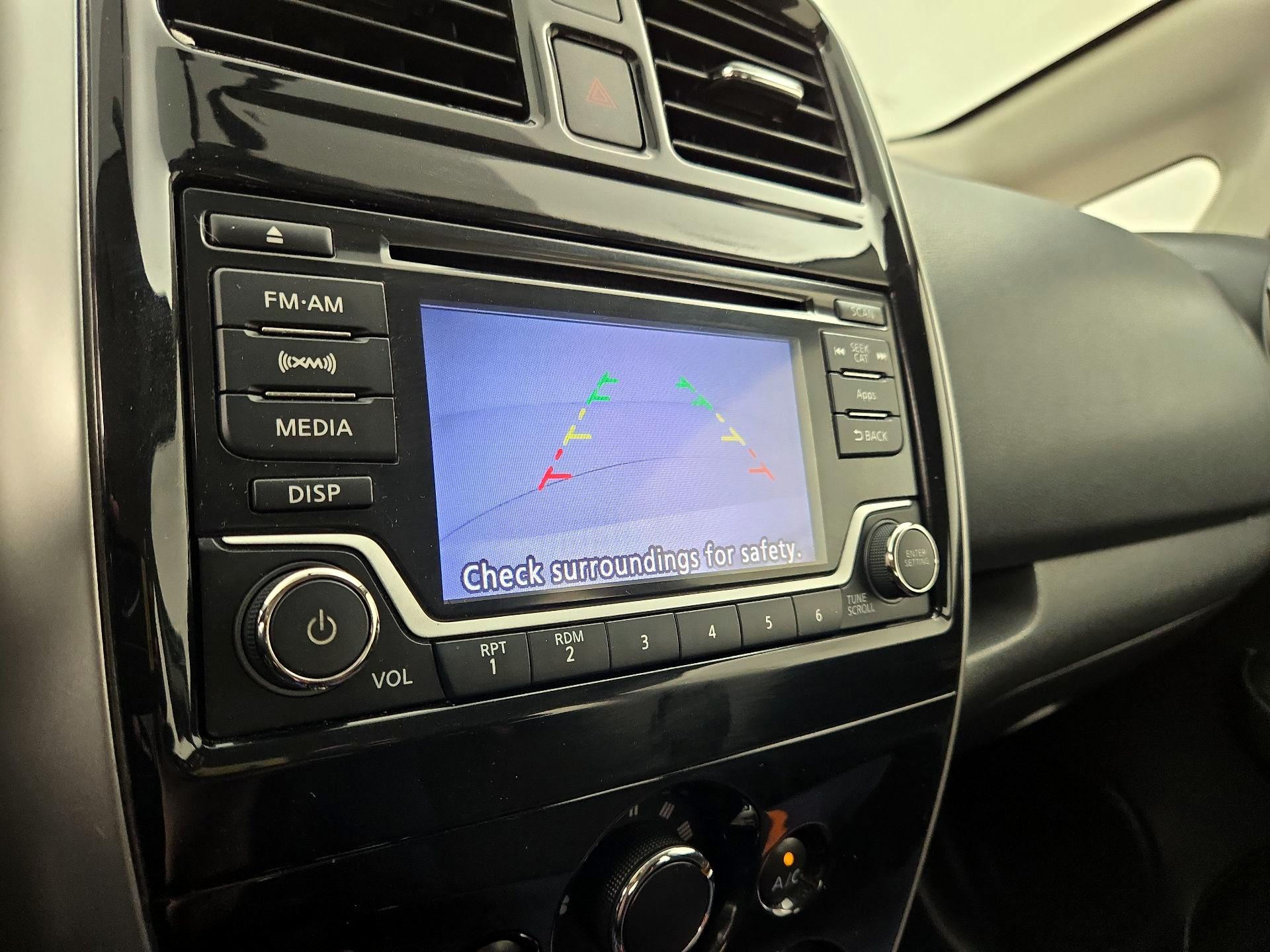 Thumbnail: 2015 Nissan Versa Note - 14