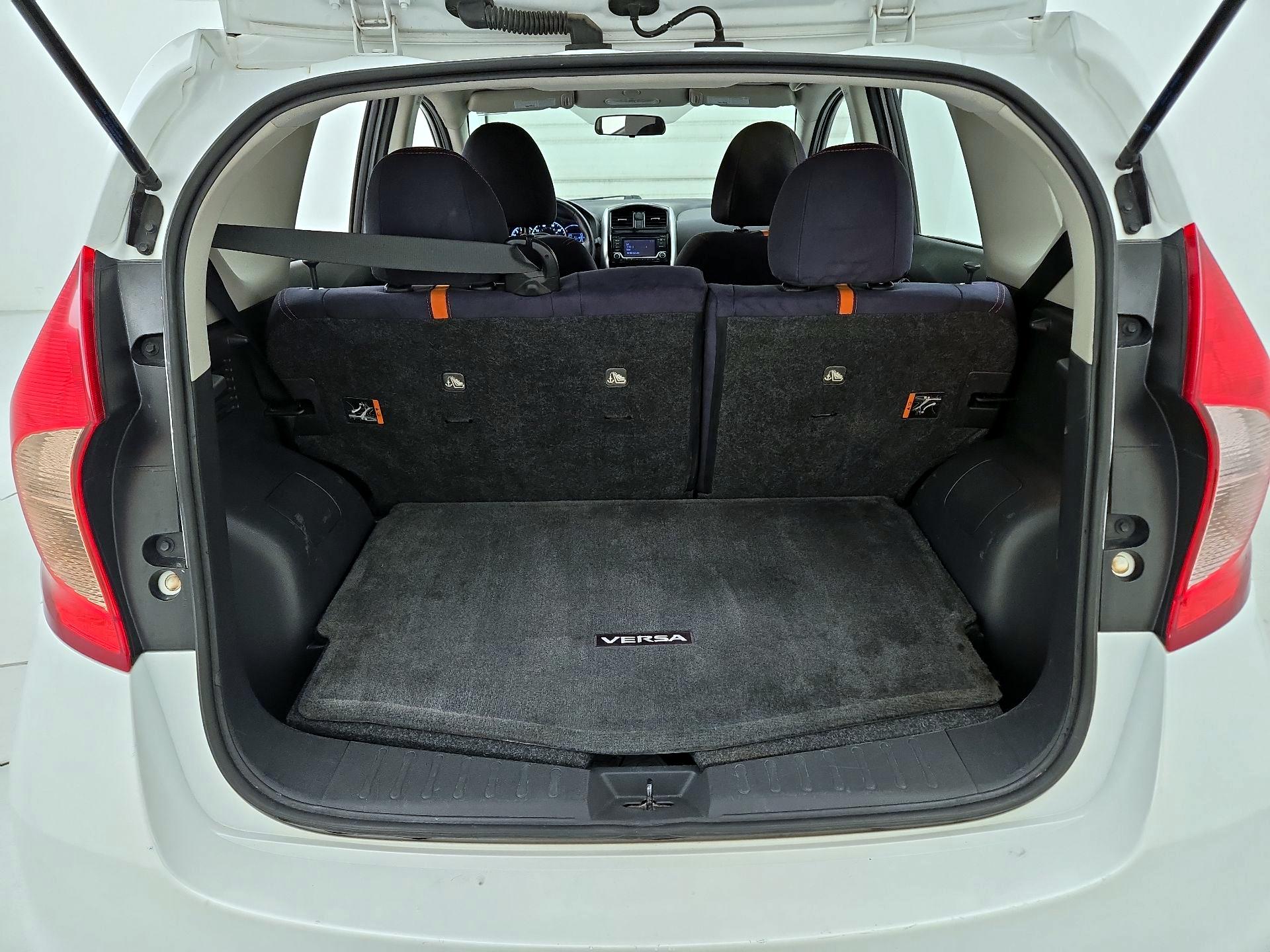 Thumbnail: 2015 Nissan Versa Note - 20