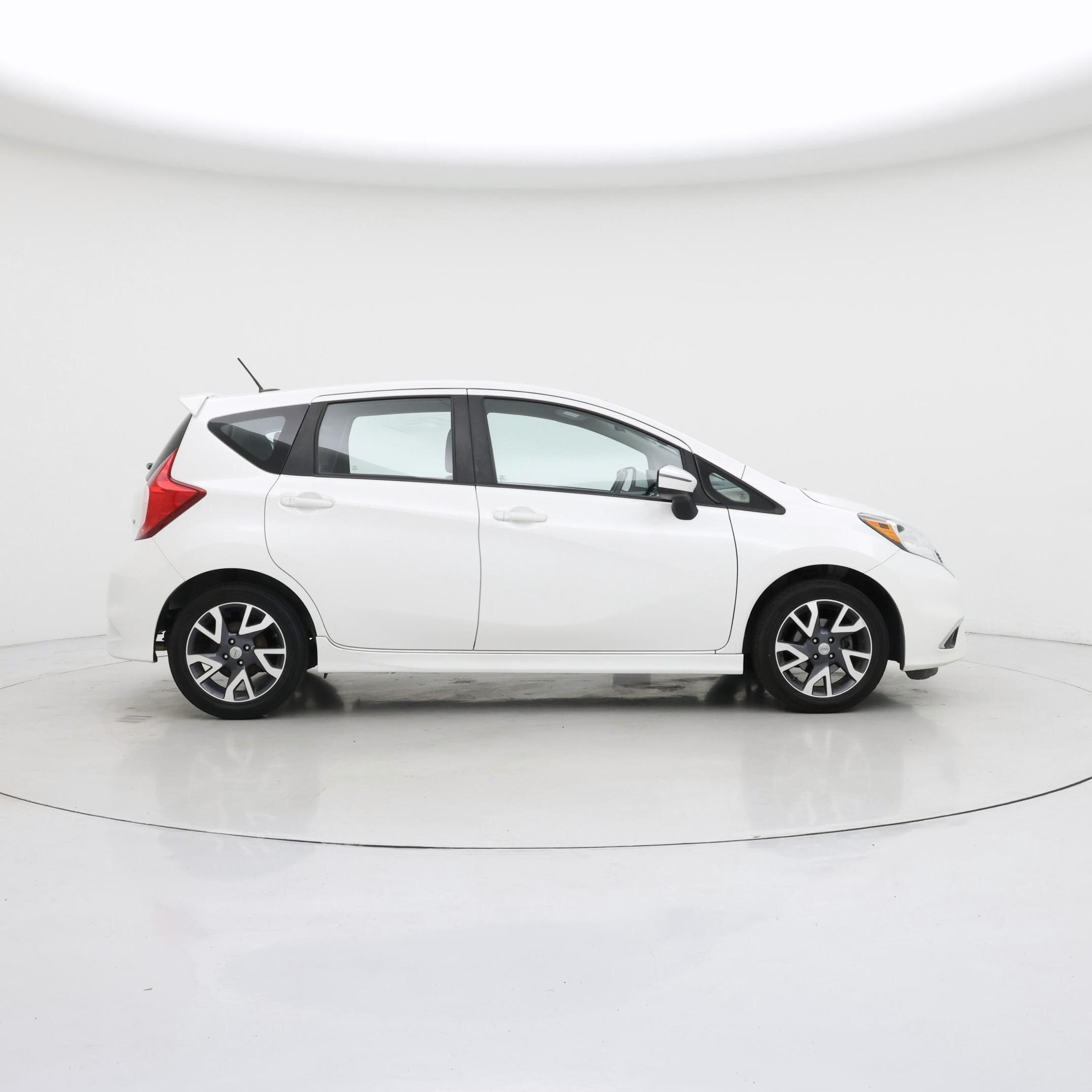 Thumbnail: 2015 Nissan Versa Note - 7