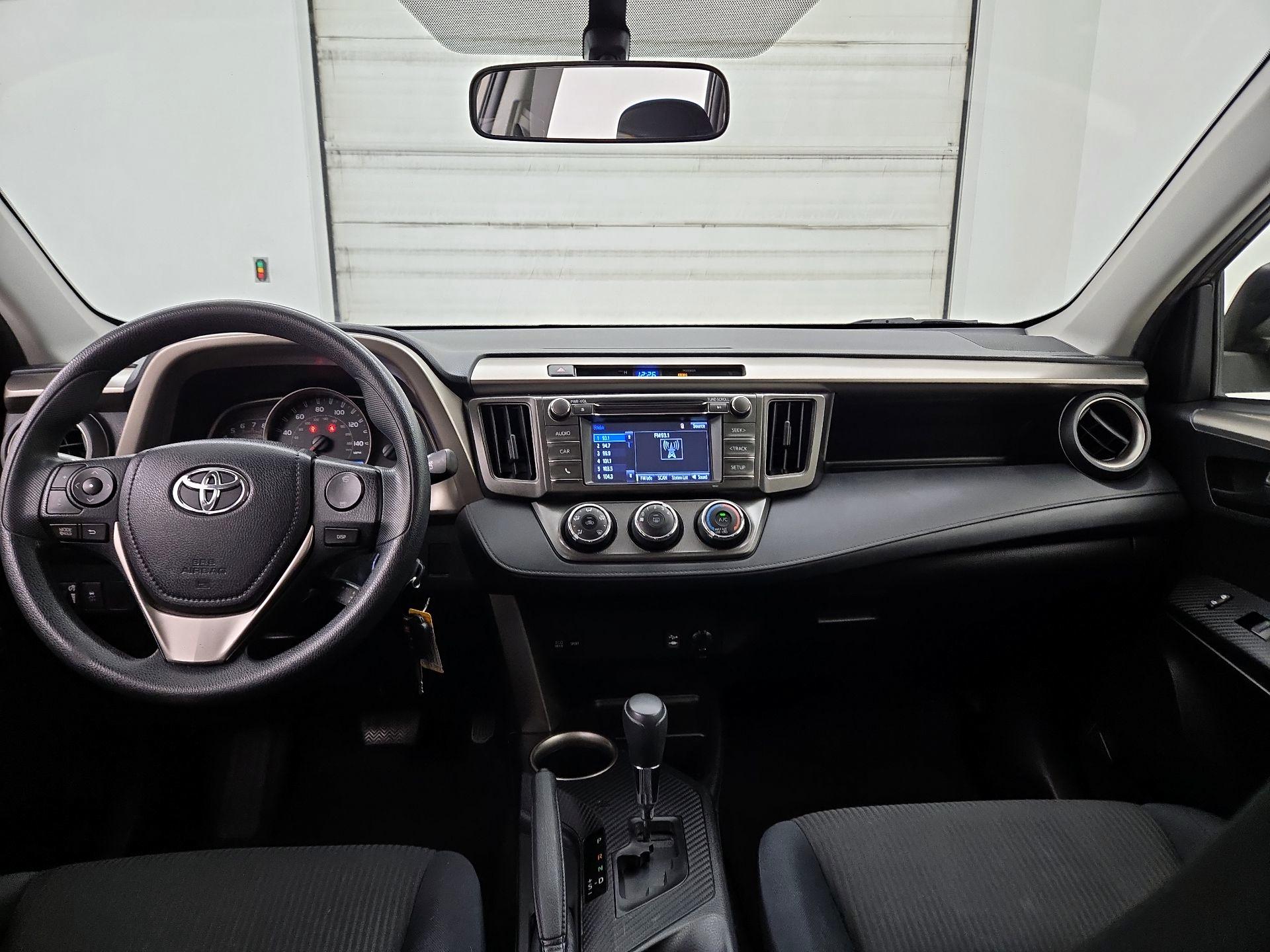Thumbnail: 2014 Toyota RAV4 - 9