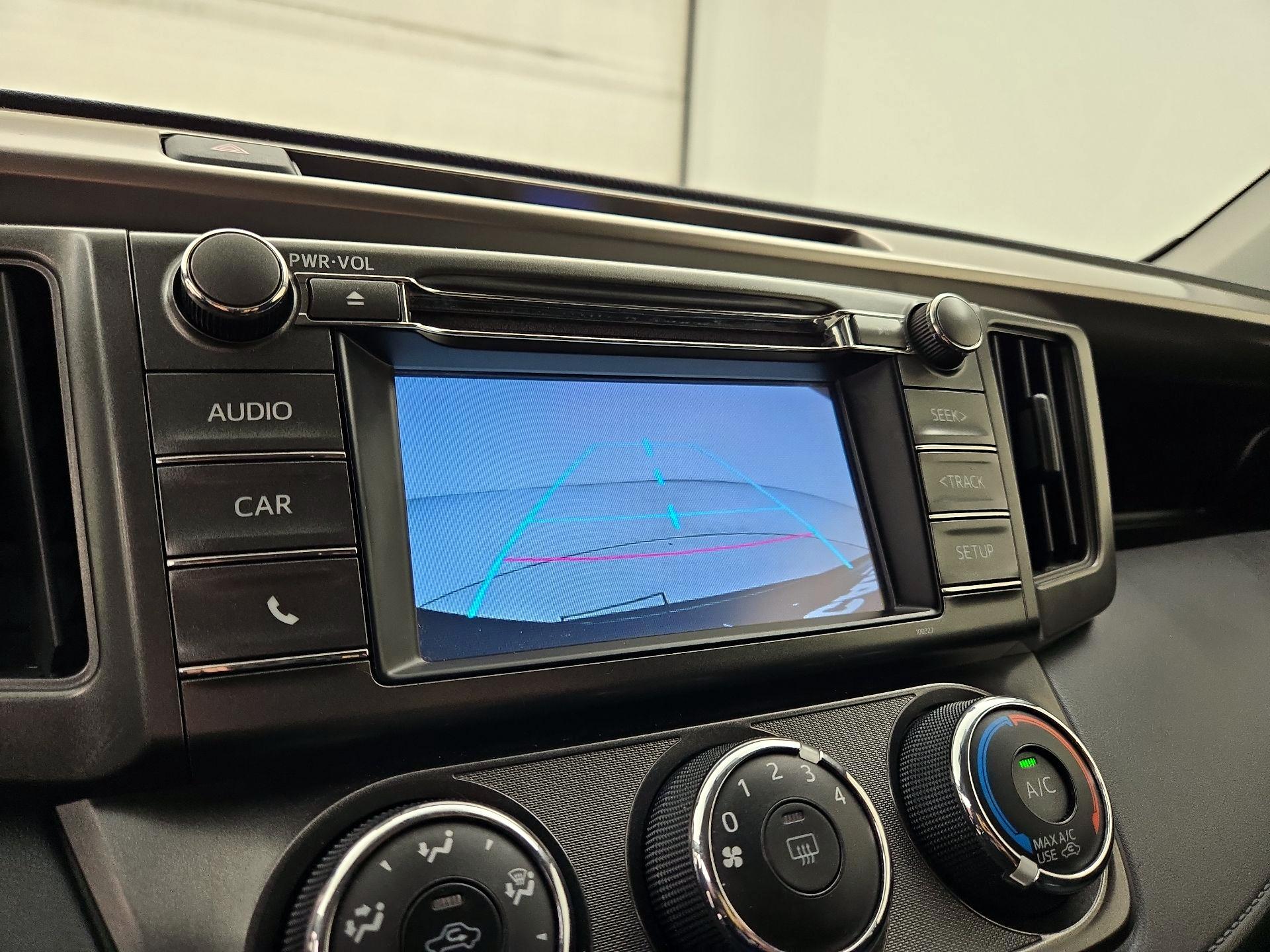 Thumbnail: 2014 Toyota RAV4 - 14