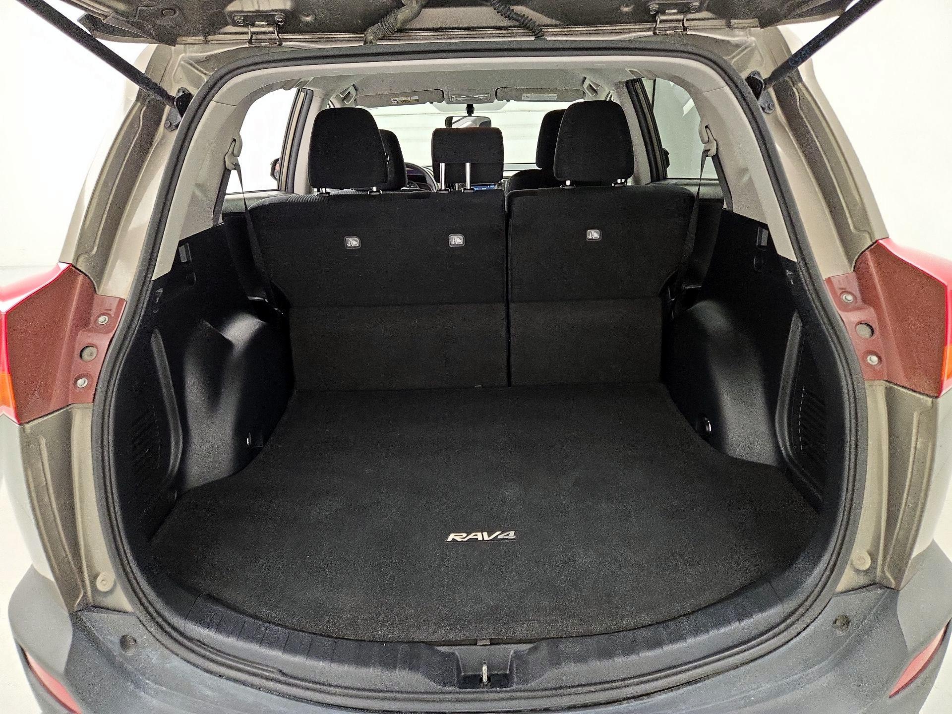 Thumbnail: 2014 Toyota RAV4 - 20