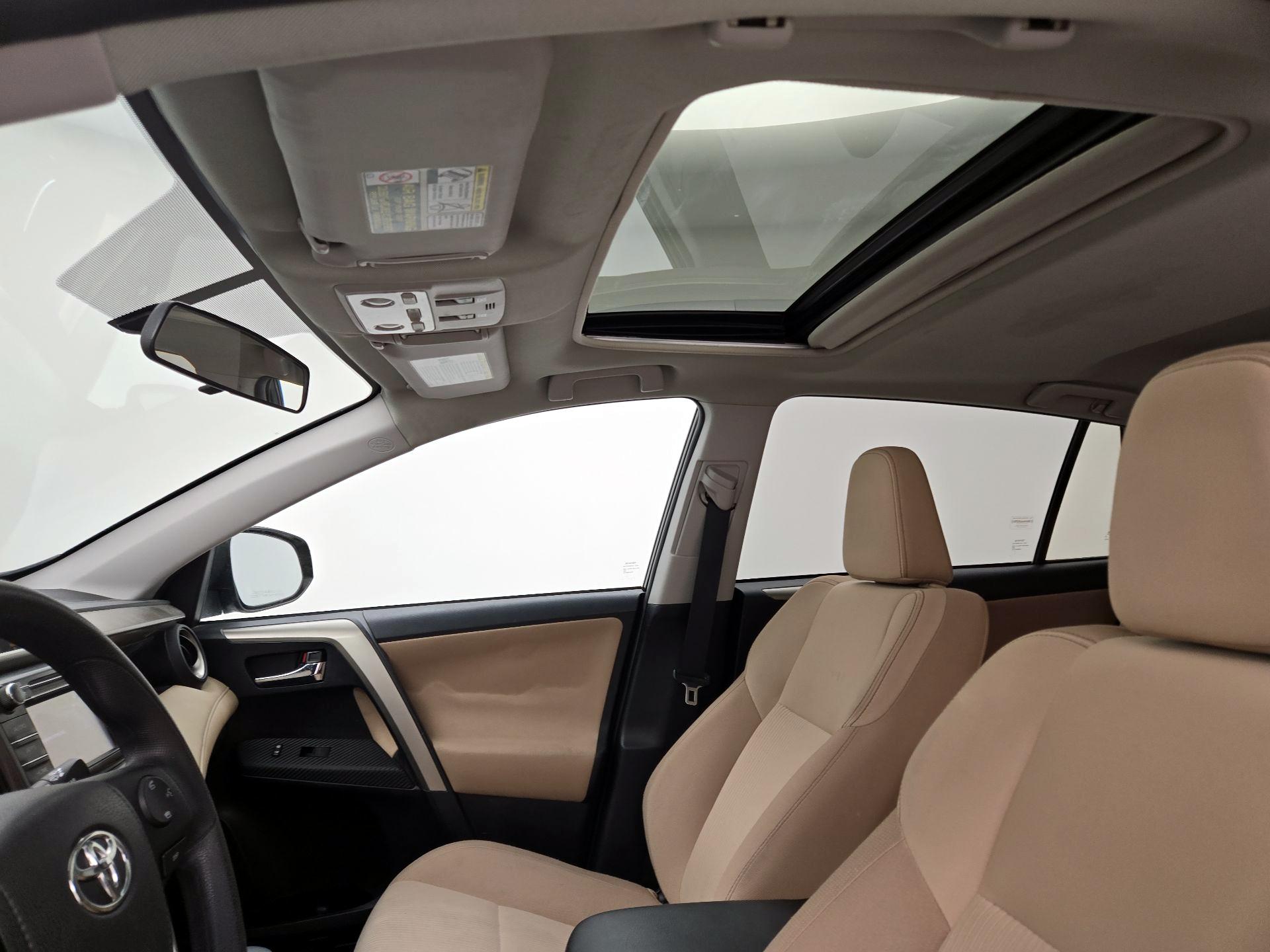 Thumbnail: 2014 Toyota RAV4 - 19